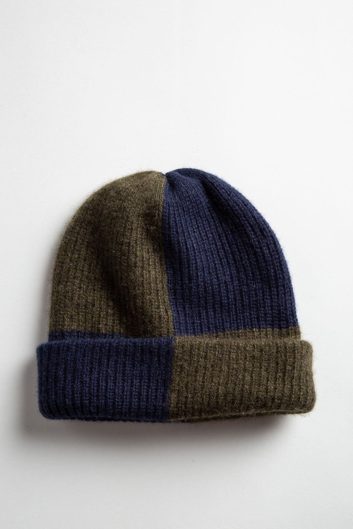 THE ELDER STATESMAN | CHECKED WATCHMAN CAP