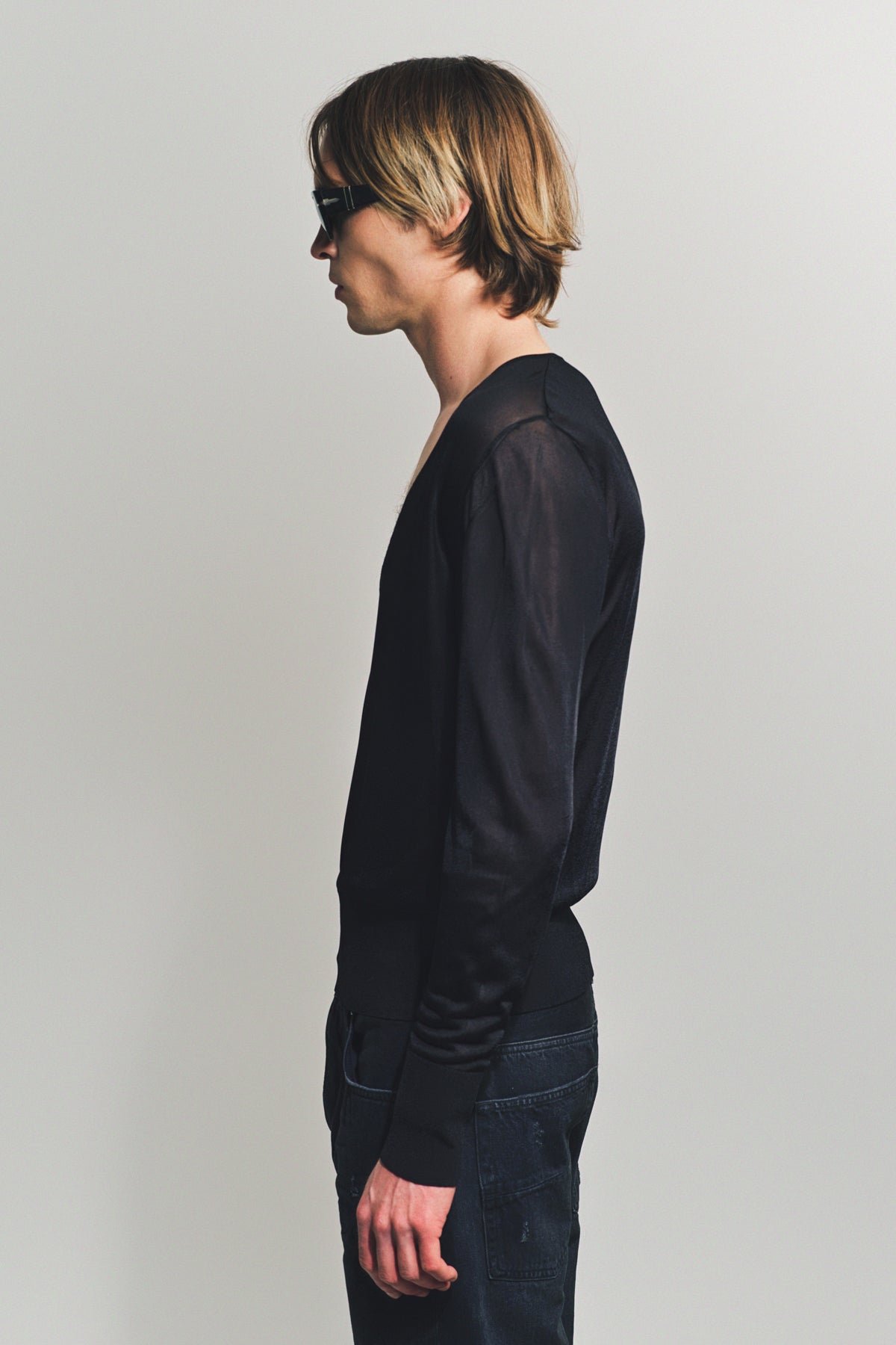 SAPIO | NO. 21 V-STRIPE SWEATER - MAXFIELD LA