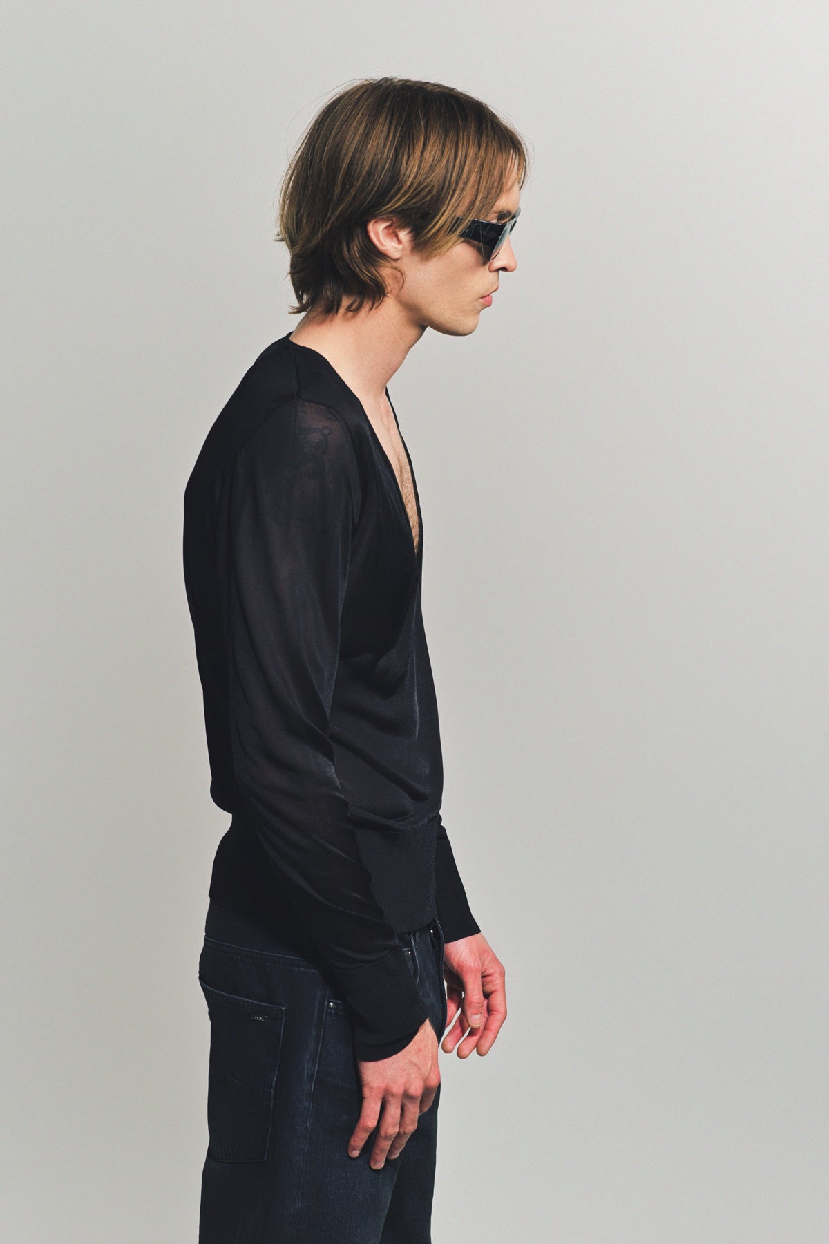 SAPIO | NO. 21 V-STRIPE SWEATER - MAXFIELD LA