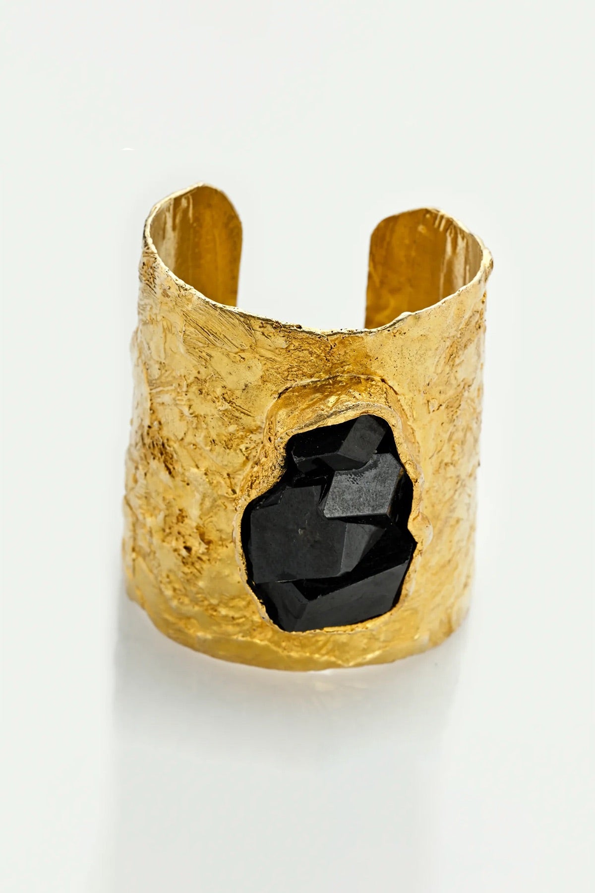 MARIE-ALEXANDRINE YVERNAULT | VELA II GARNET CUFF 7CM - MAXFIELD LA