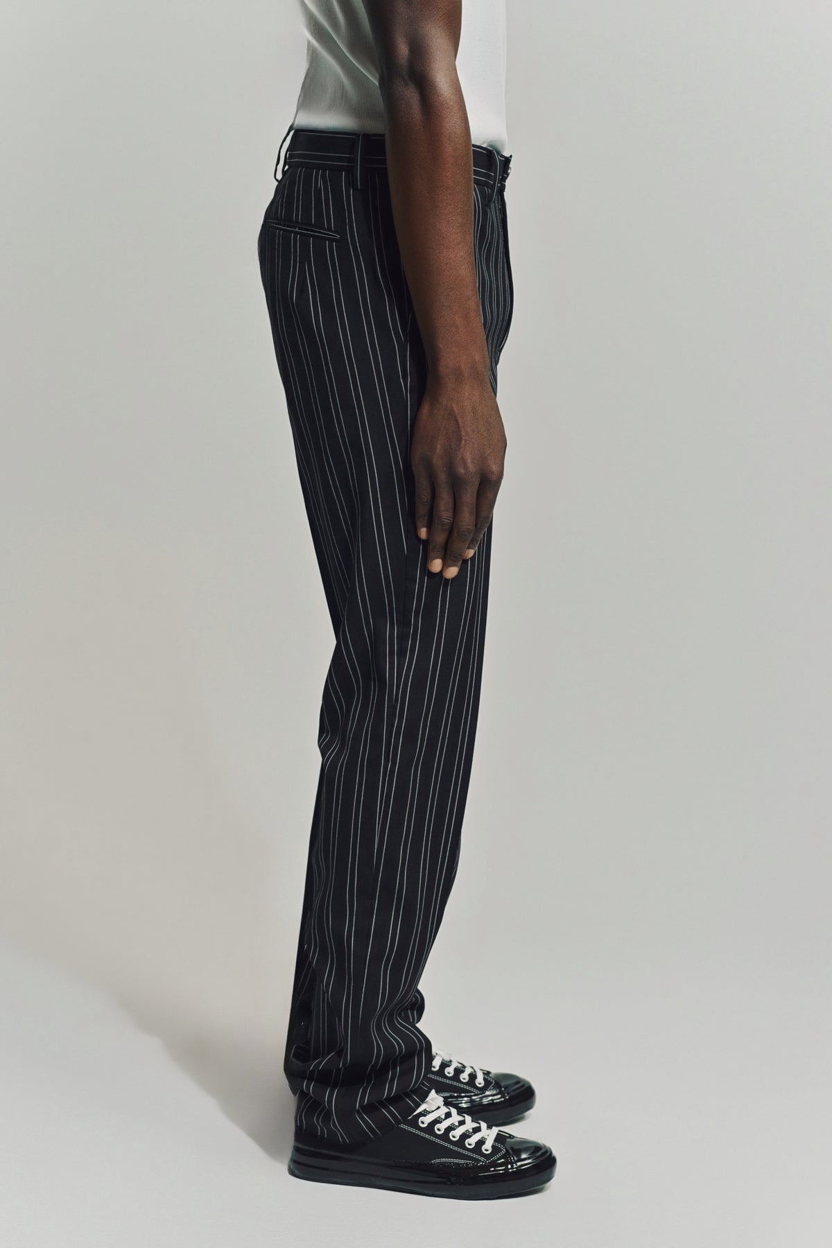 THE SOLOIST | PLAIN FRONT PANTS