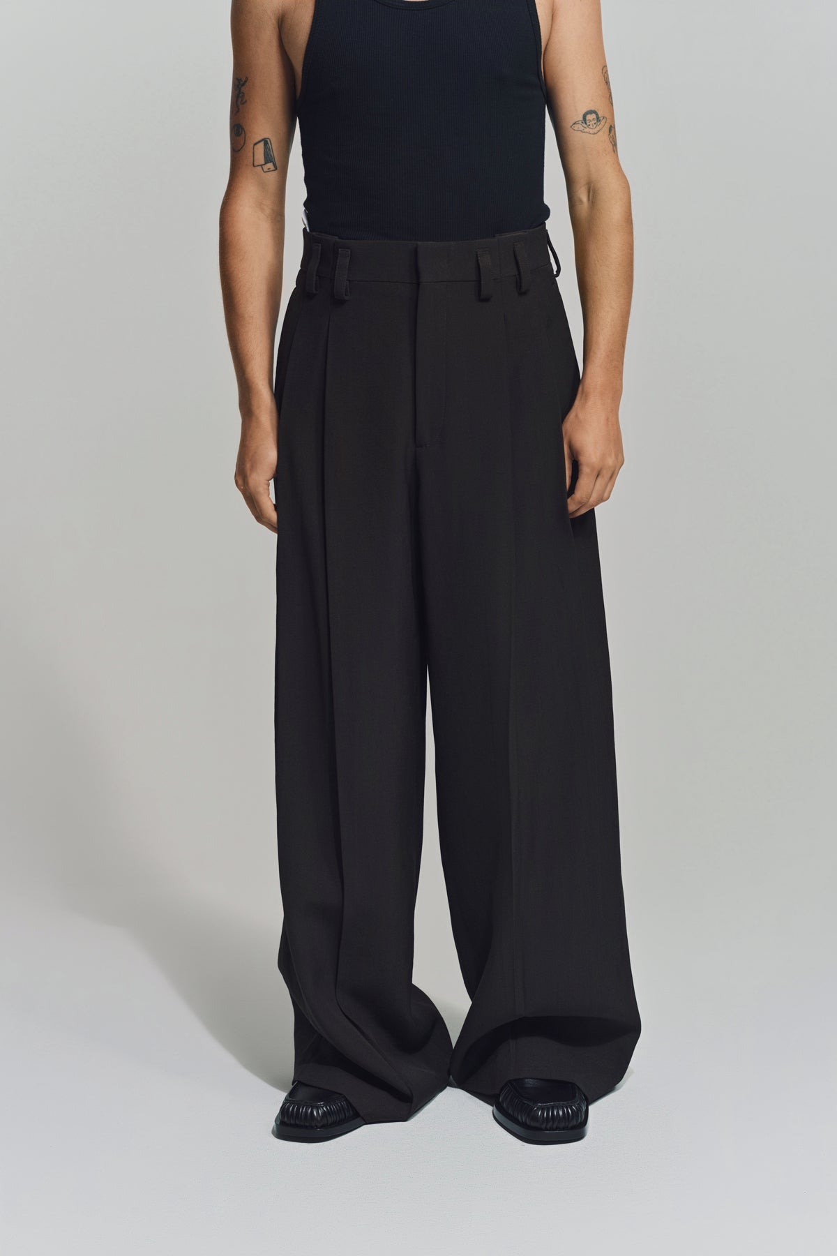 JIL SANDER | SILK BLEND PLEATED TROUSERS