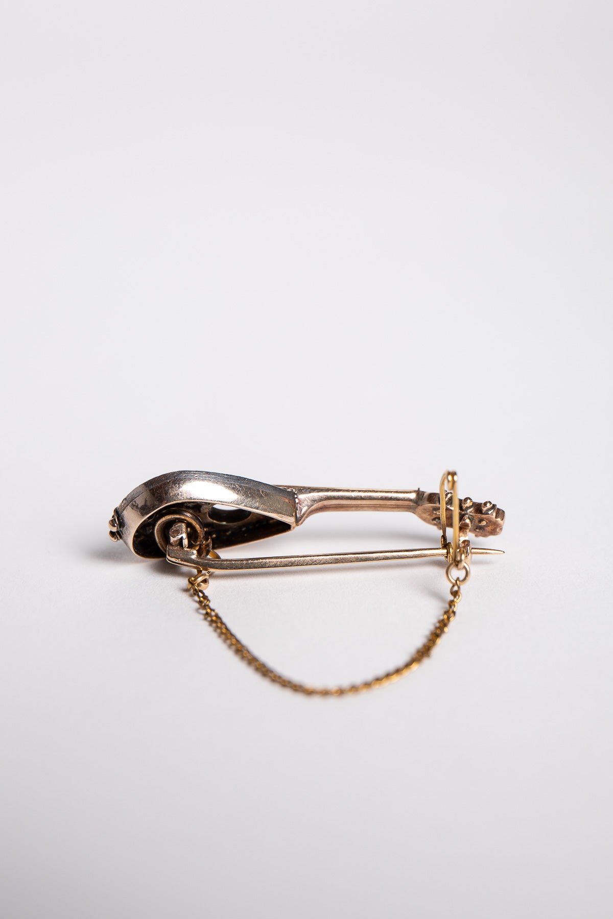 MAXFIELD PRIVATE COLLECTION | VINTAGE MANDOLIN BROOCH - MAXFIELD LA