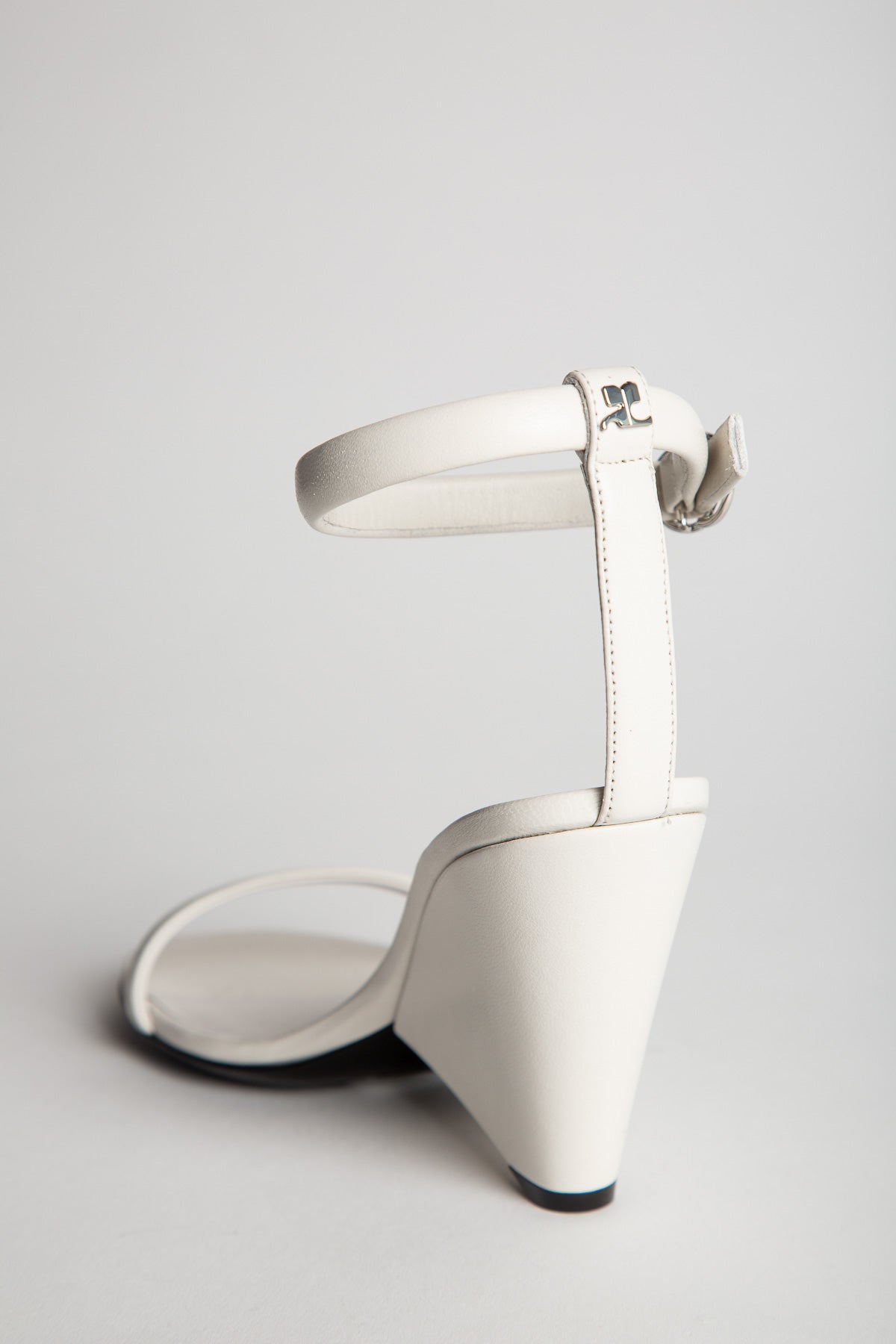 COURRÈGES | OBLIQUE LEATHER SANDALS - MAXFIELD LA