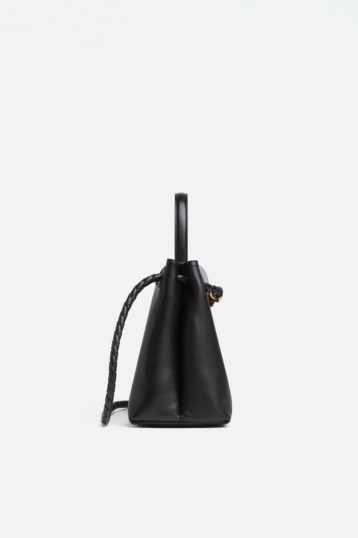 BOTTEGA VENETA 黒 レザー かごバッグ BOTTEGA VENETA 黒 レザー かごバッグ ボッテガヴェネタ BOTTEGA