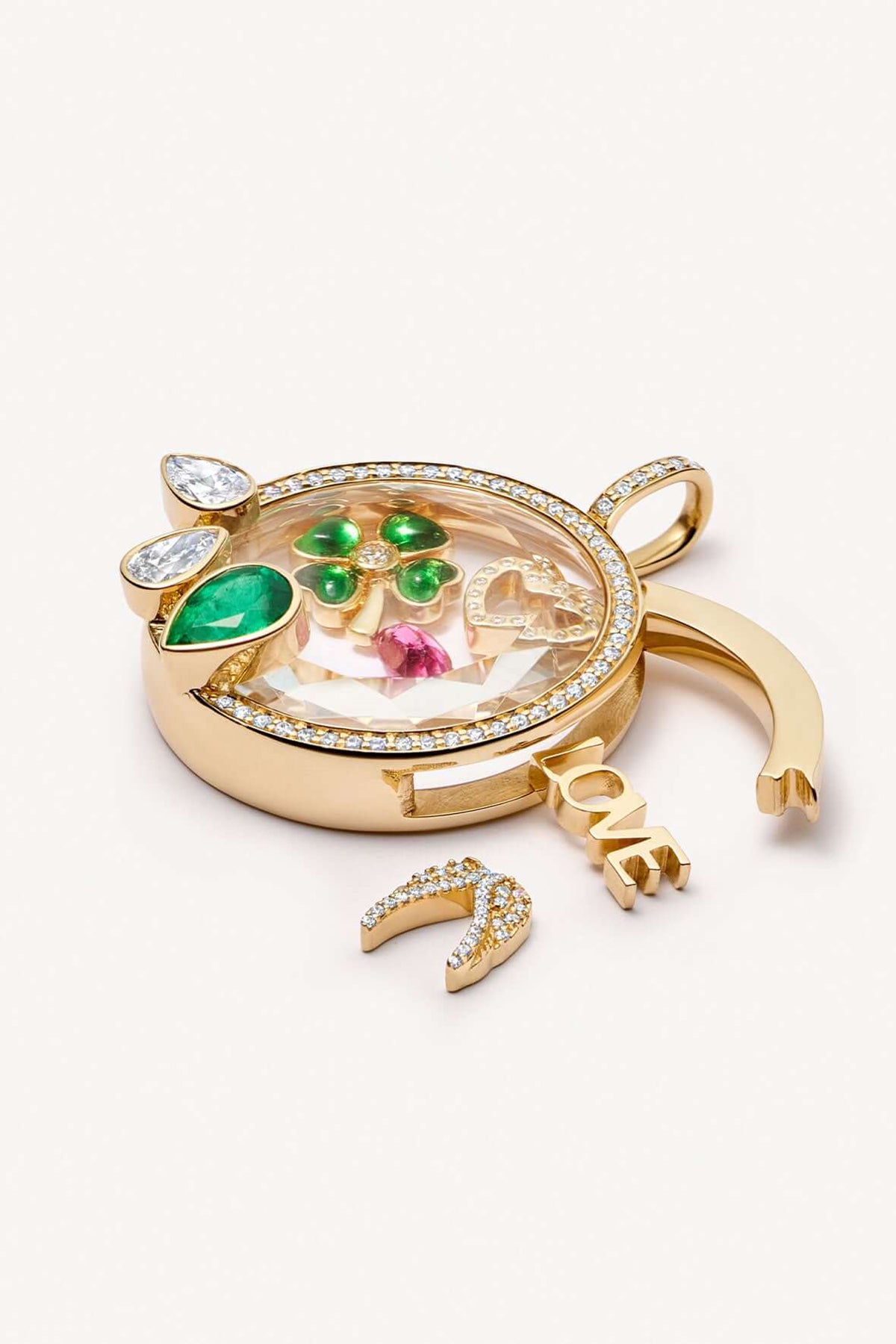 LOQUET LONDON | 18K GOLD ATHENA EMERALD PEAR DROP LOCKET