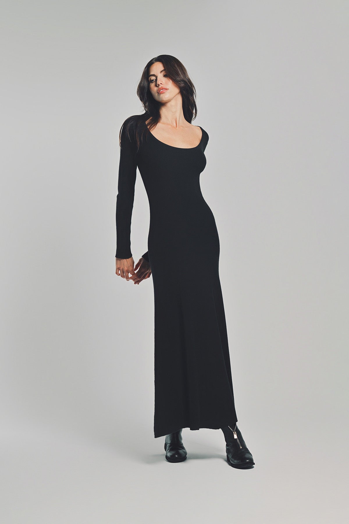 LARS ANDERSSON | SCOOPNECK LONG SLEEVE FLARE DRESS