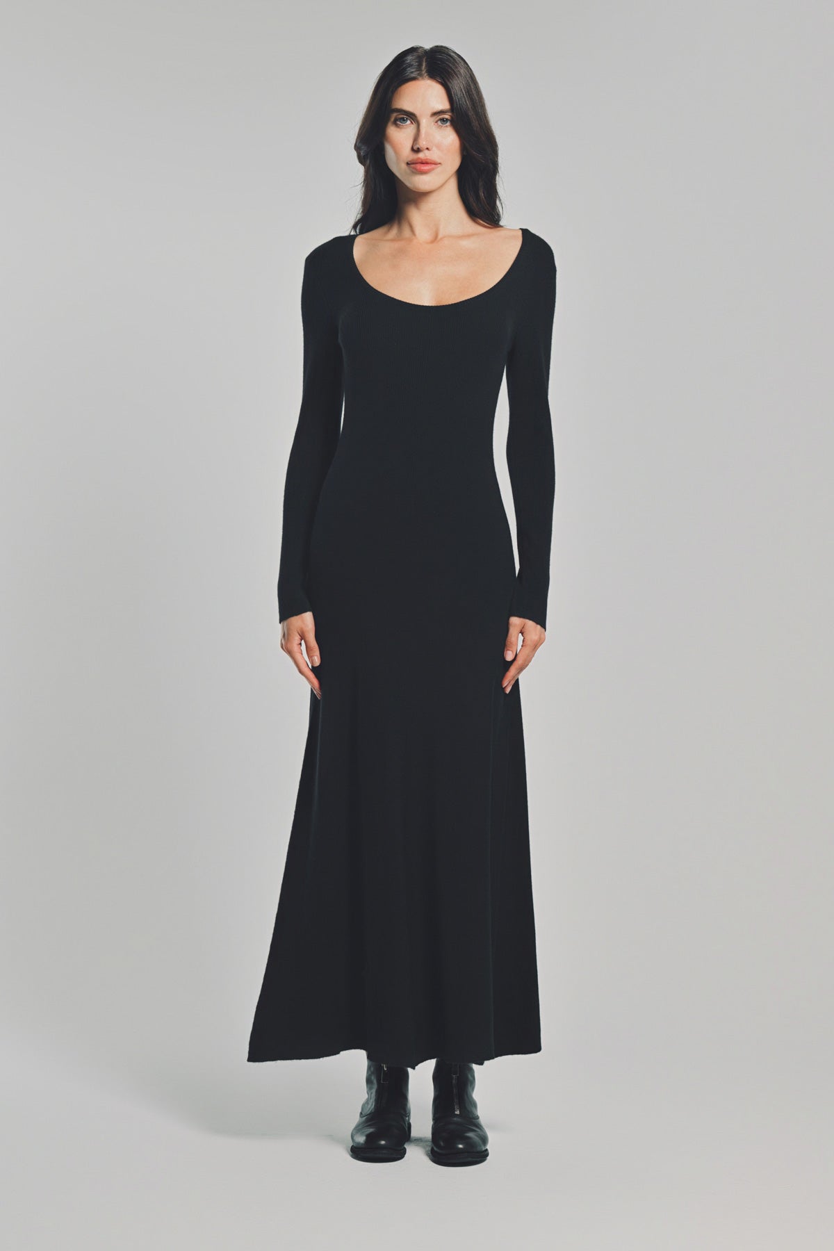 LARS ANDERSSON | SCOOPNECK LONG SLEEVE FLARE DRESS