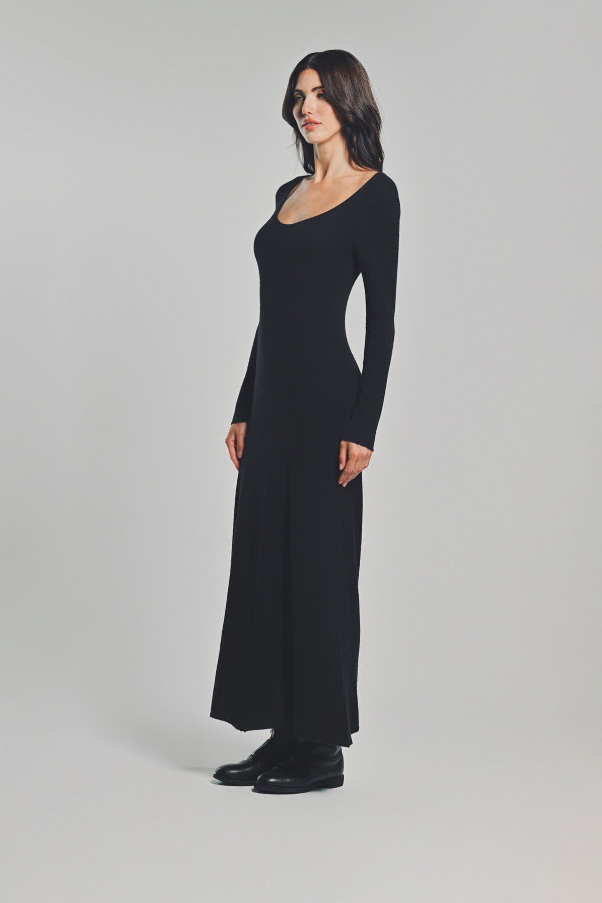 LARS ANDERSSON | SCOOPNECK LONG SLEEVE FLARE DRESS