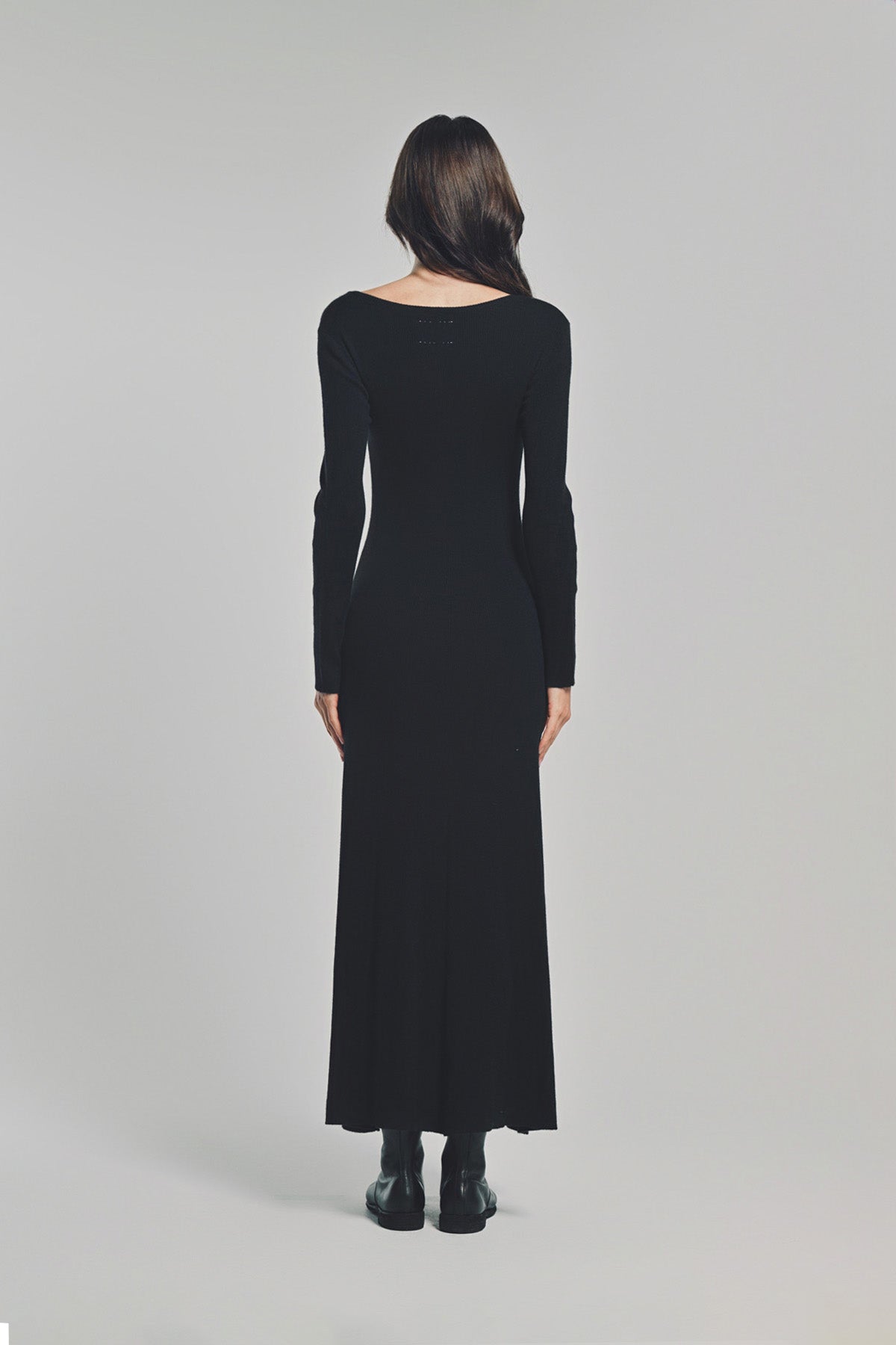LARS ANDERSSON | SCOOPNECK LONG SLEEVE FLARE DRESS