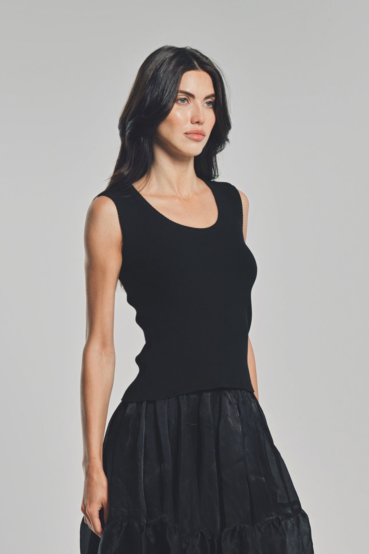 LARS ANDERSSON | SLEEVELESS SCOOPNECK TOP 2X1 RIB