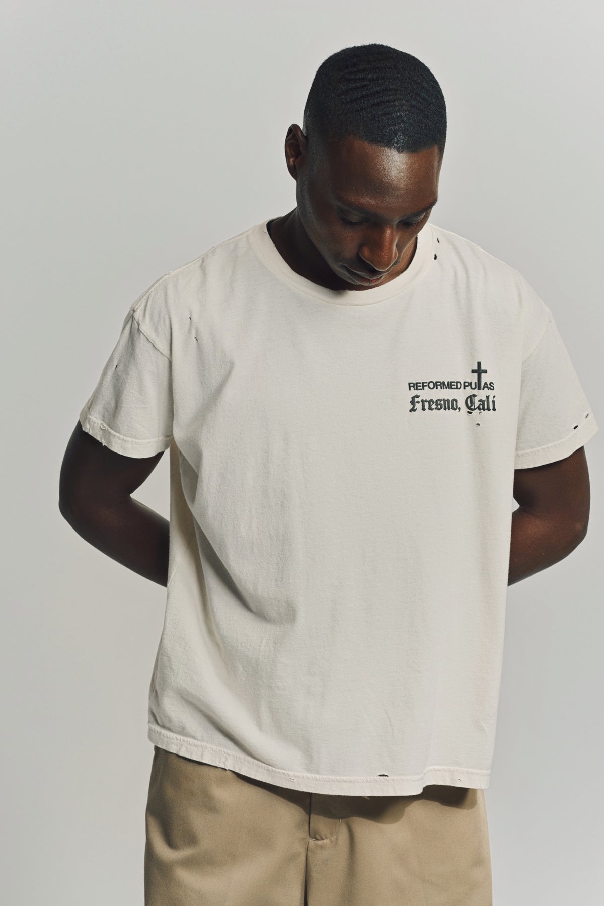 WILLY CHAVARRIA | REFORMED PUTAS DESTROYED EASY TEE