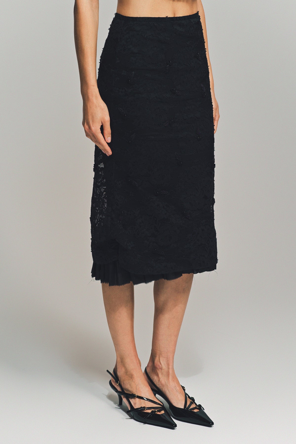 MERUERT TOLEGEN | LACE DETAIL SKIRT