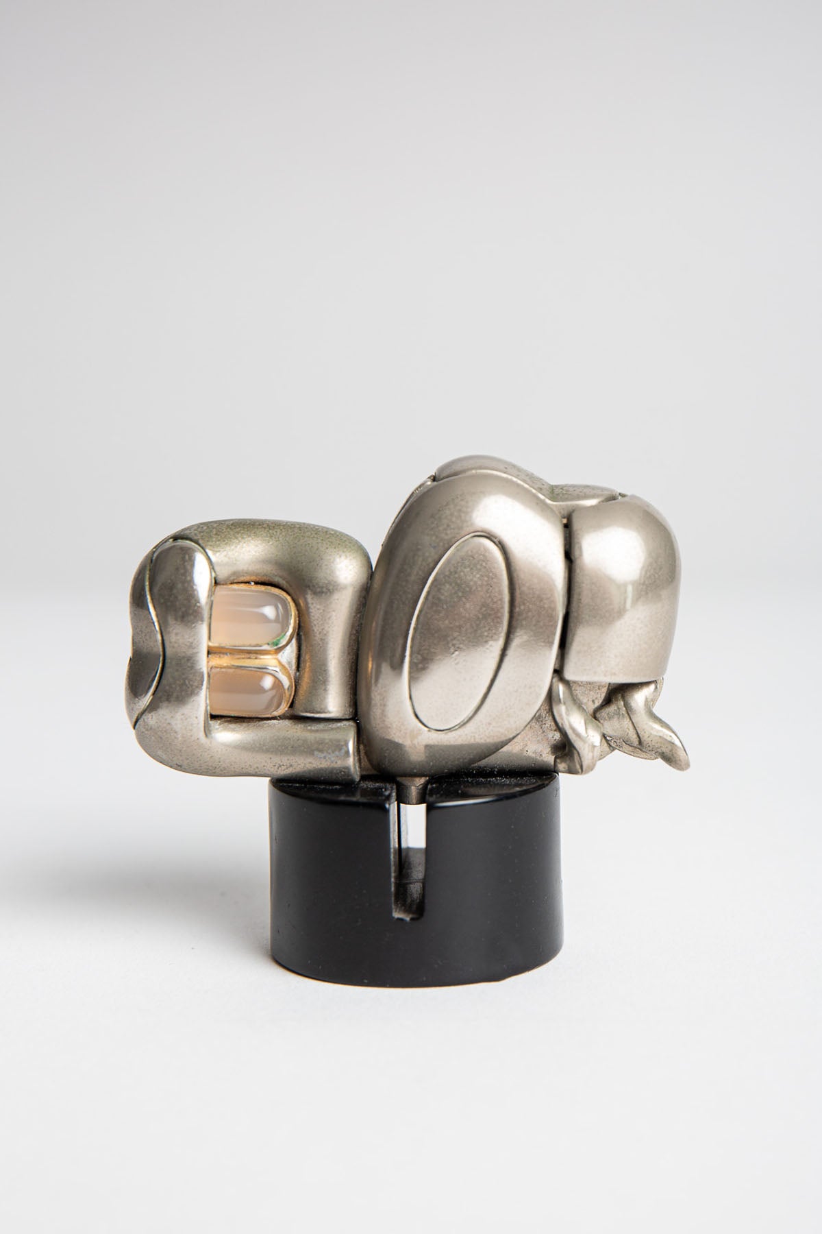 MAXFIELD PRIVATE COLLECTION | 1968 MINI ZORAIDA STATUE