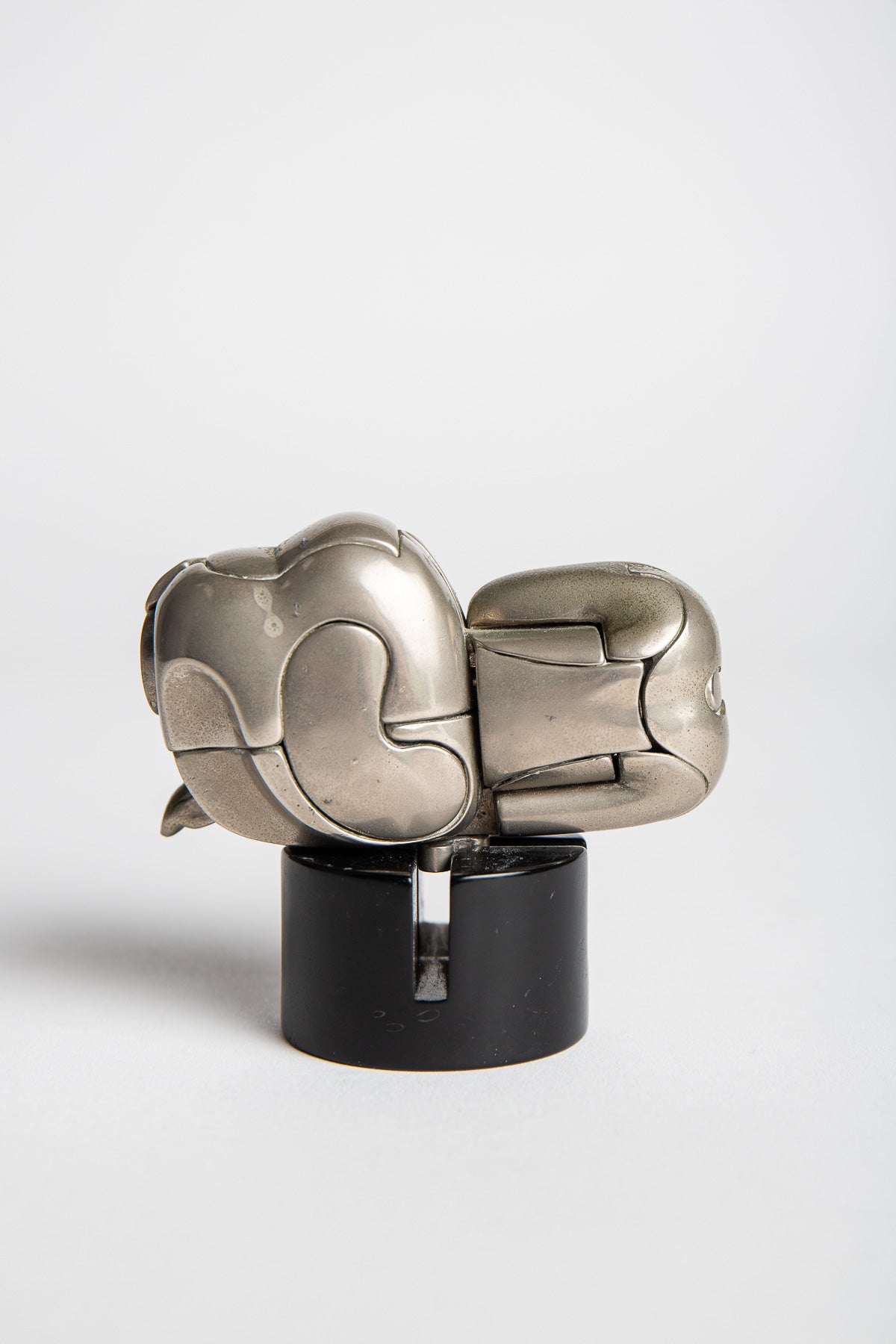 MAXFIELD PRIVATE COLLECTION | 1968 MINI ZORAIDA STATUE