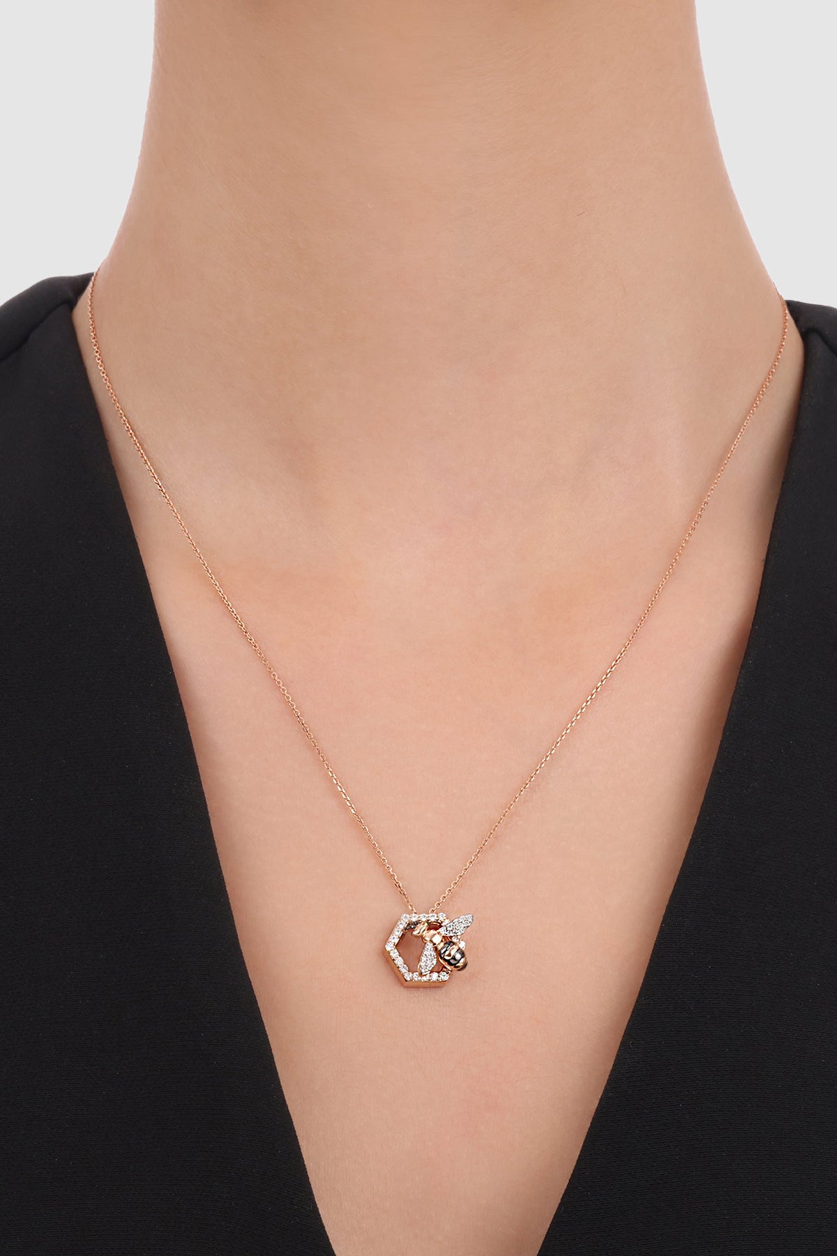 BEE GODDESS | ROSE GOLD QUEEN BEE DIAMOND NECKLACE