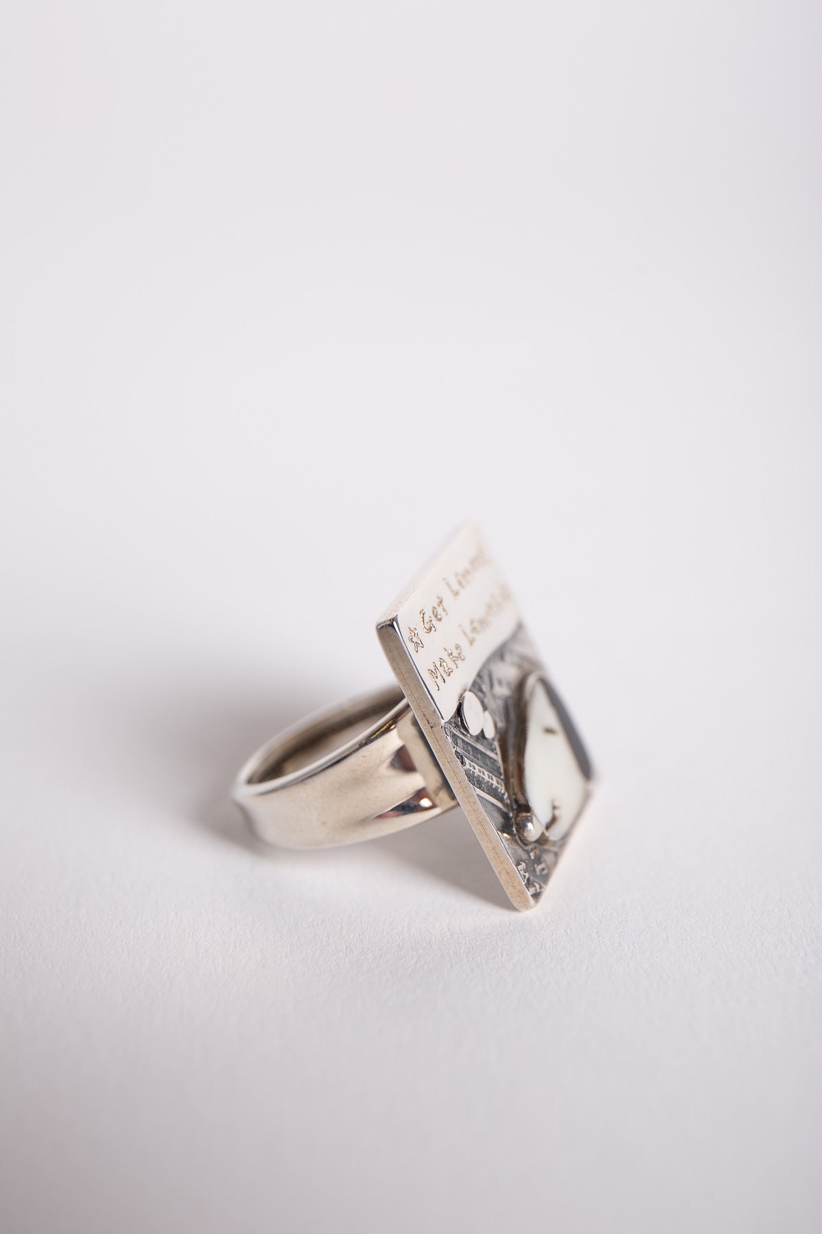 BLIND MAN TOGS | SNOOPY MOSAIC RING