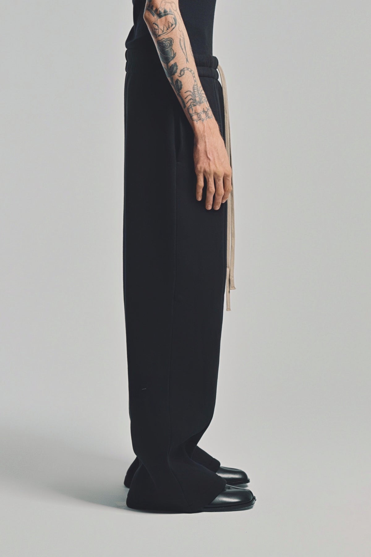 FEAR OF GOD | ATHLETICS WIDE LEG SWEATPANTS