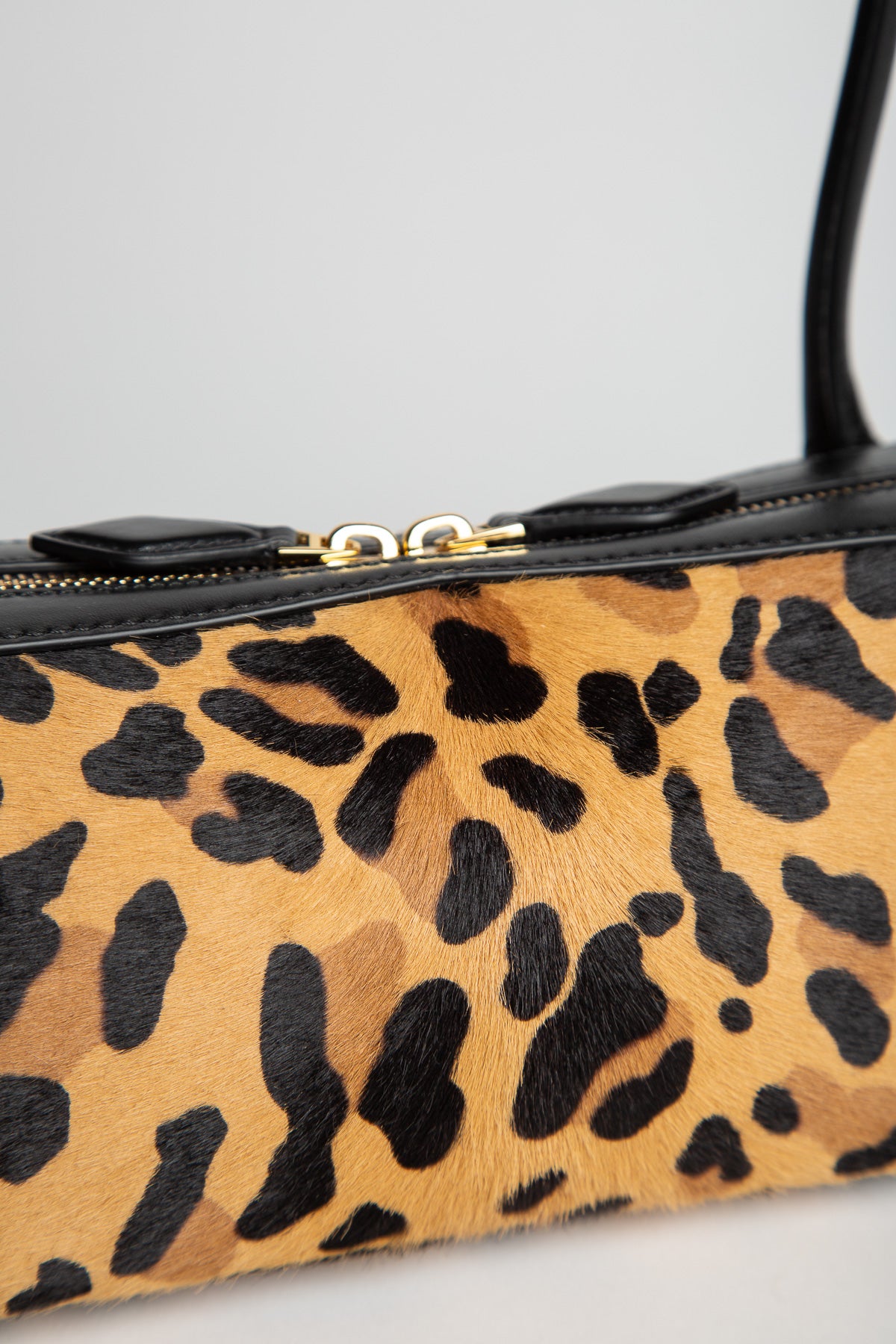 ALAÏA | LE TECKEL MEDIUM BAG IN LEOPARD HAIRCALF
