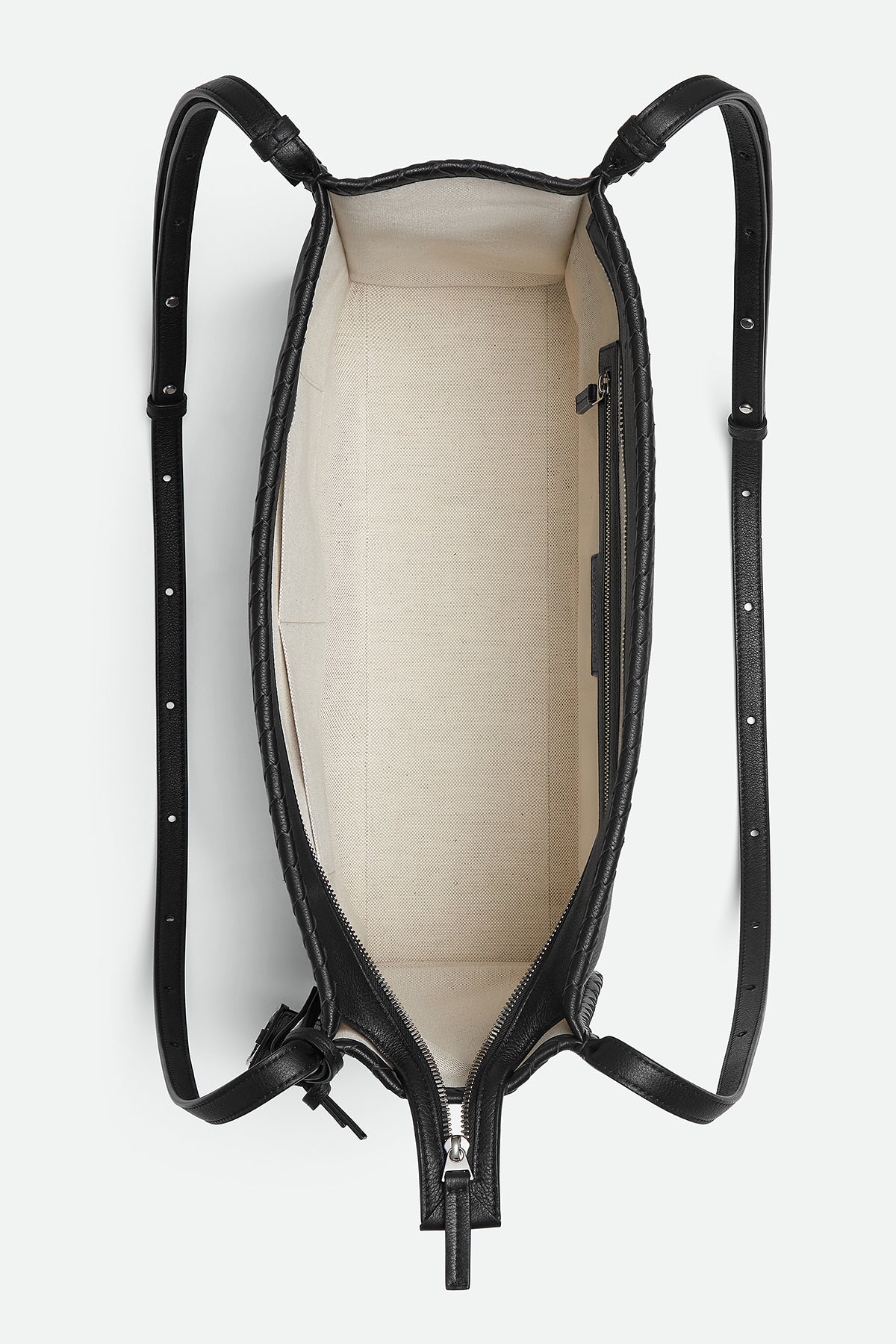 BOTTEGA VENETA | CORRIERE MESSENGER