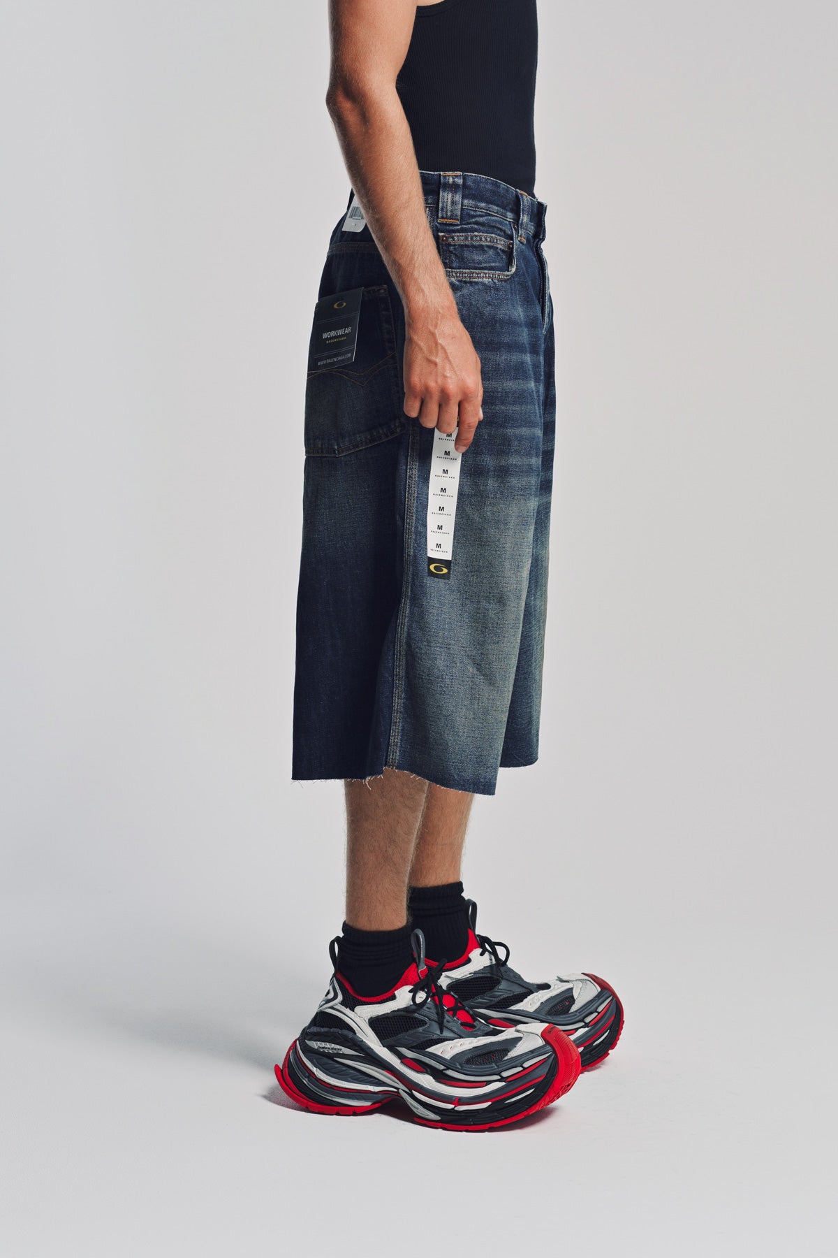 BALENCIAGA | STICKER DENIM SHORTS