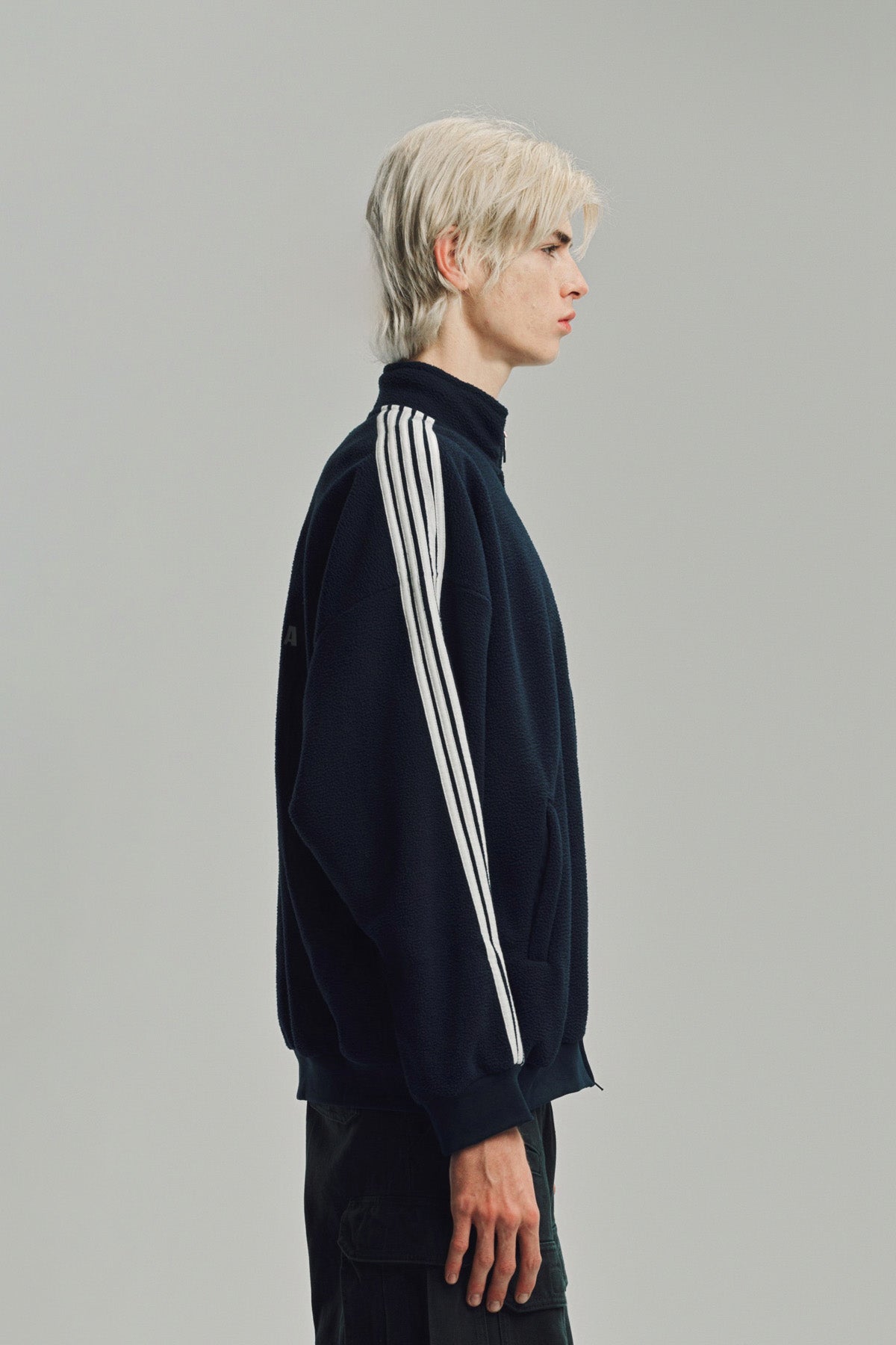 BALENCIAGA 25SS ループスポーツアイコンナイロンブルゾン BALENCIAGA 25SS ループスポーツアイコンナイロンブルゾン