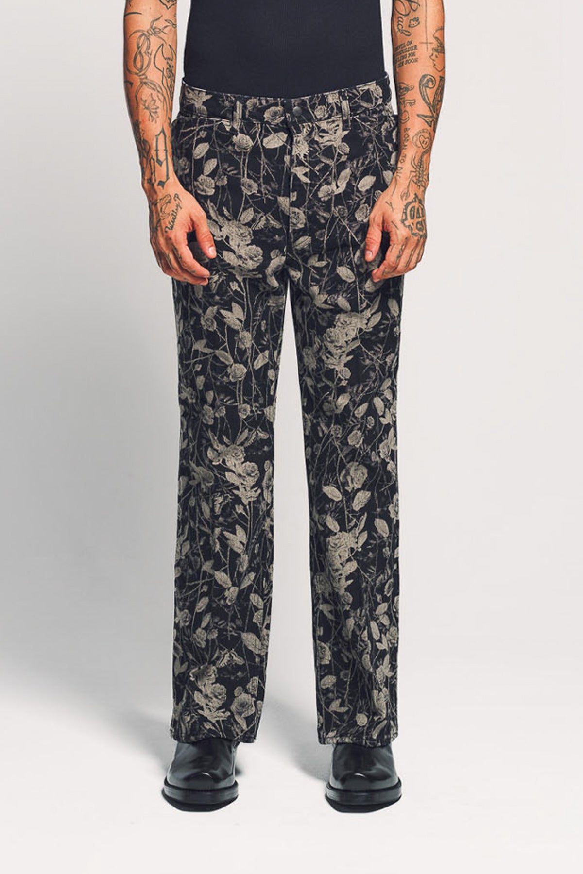 NEEDLES | ROSE PRINT BOOT-CUT JEANS