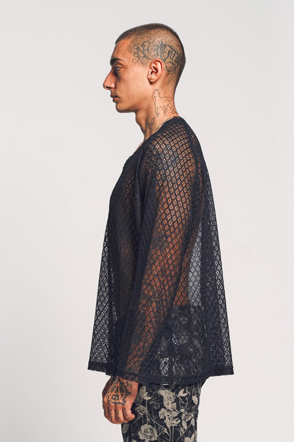NEEDLES | RASCHEL LONG SLEEVE V-NECK TEE