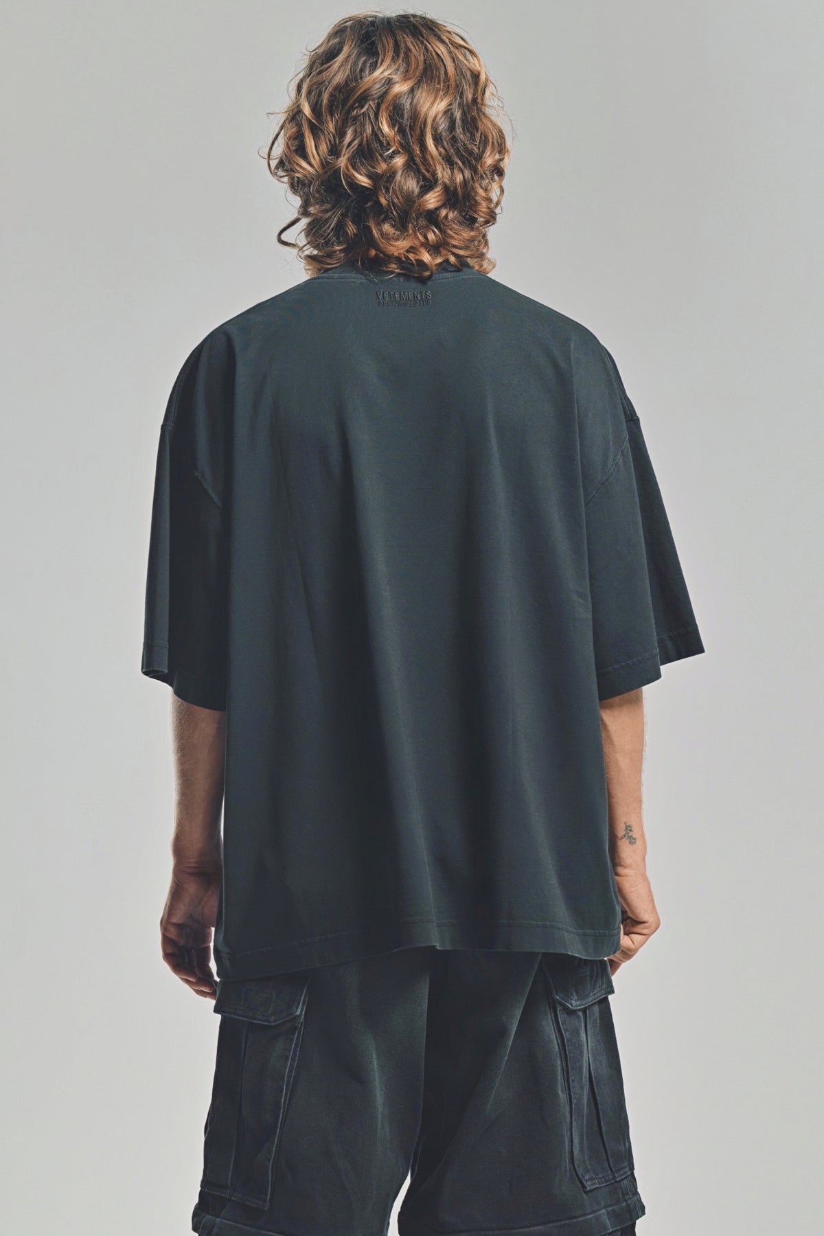VETEMENTS | DVD TEE