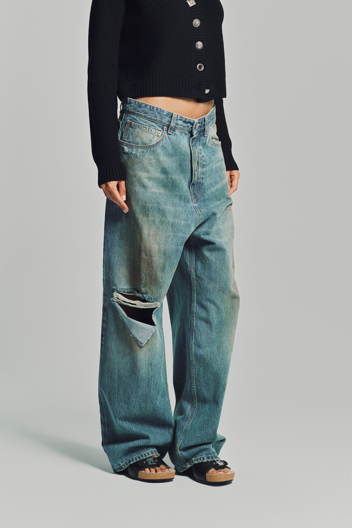 パンツ VETEMENTS DESTROYEDBAGGY JEANS 28 VETEMENTS - Destroyed Baggy Cotton Denim Jeans Vetements