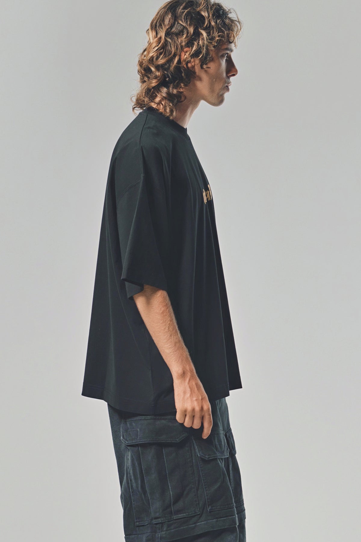 VETEMENTS | TRASH EMBROIDERED TEE