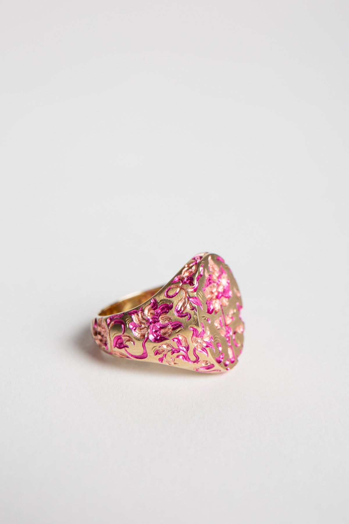 CASTRO SMITH | VASE OF PEONIES SIGNET RING