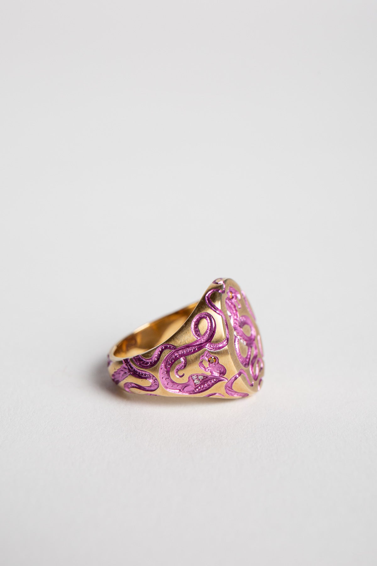 CASTRO SMITH | REVERSE QUEEN COBRA PURPLE & GOLD RING