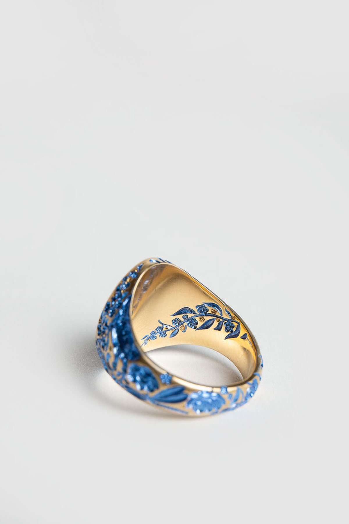 CASTRO SMITH | CLASSIC HEART SIGNET RING