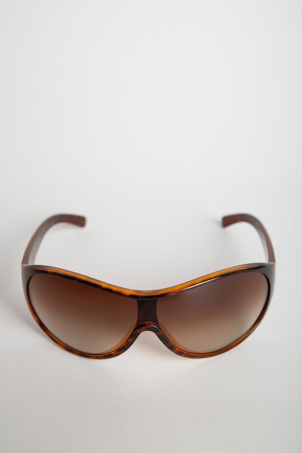 2000'S PRADA OVERSIZED SPR19 H SUNGLASSES