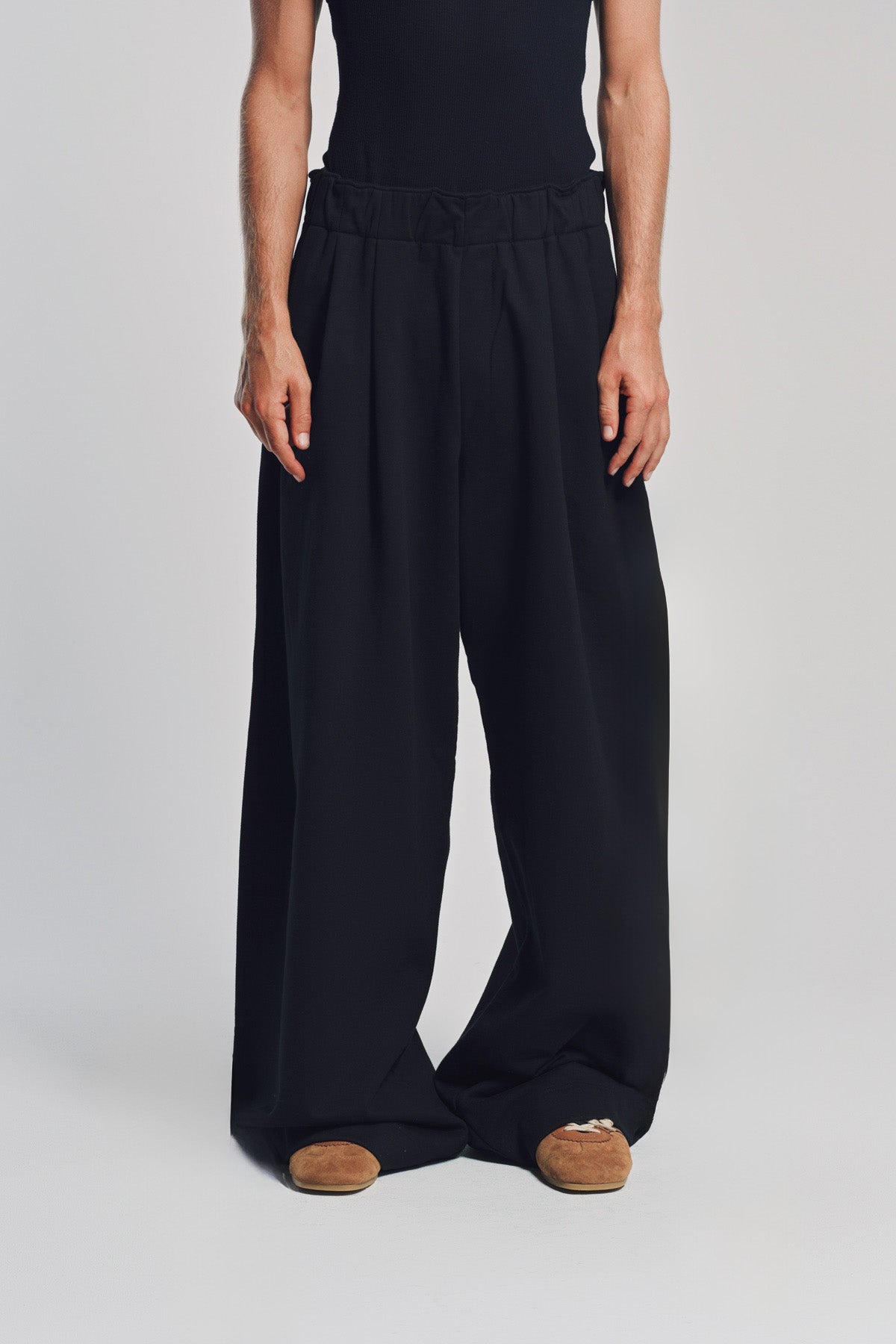 パンツ DRIES VAN NOTEN PADDED SWEAT PANTS BLACK DRIES VAN NOTEN | NUMBERED LOOSE SWEATPANTS
