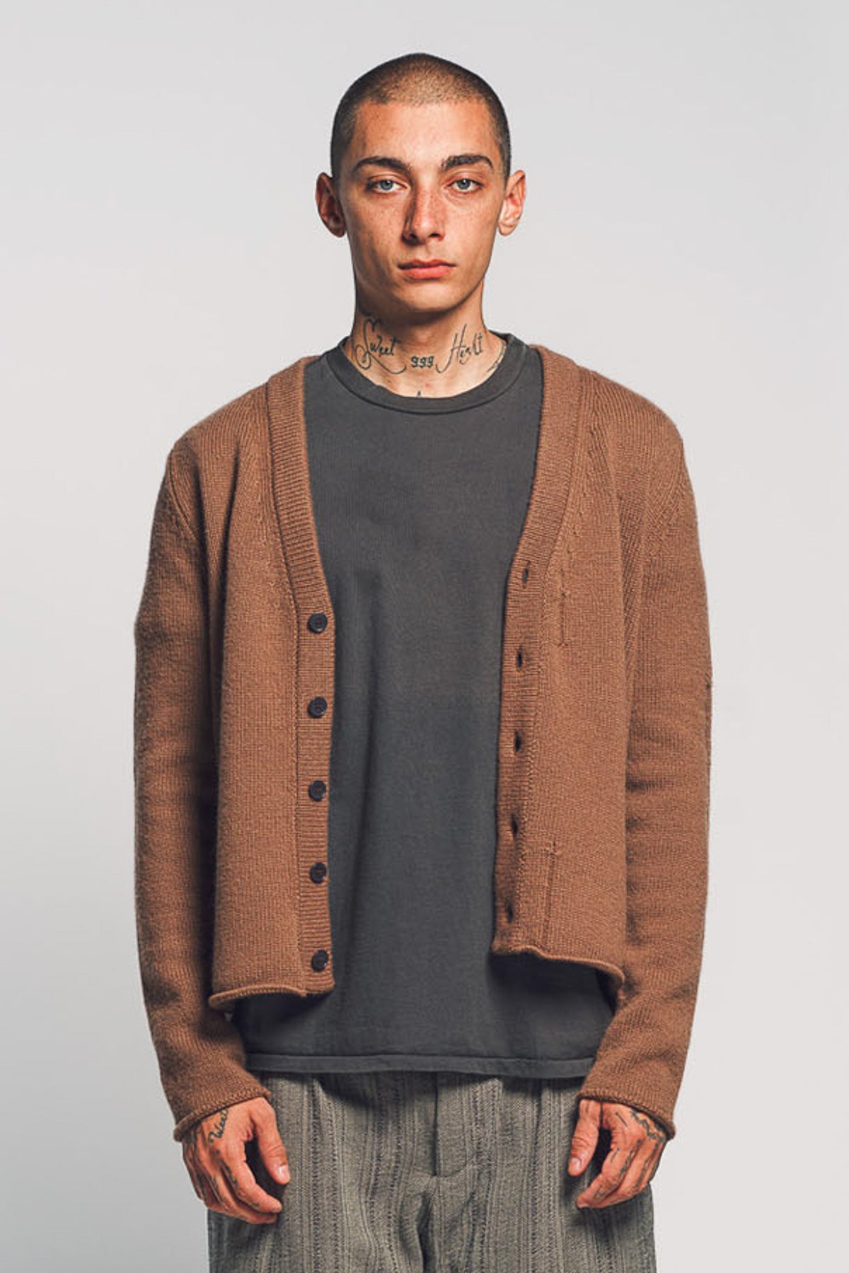 K'ANG | CASHMERE V-NECK CARDIGAN