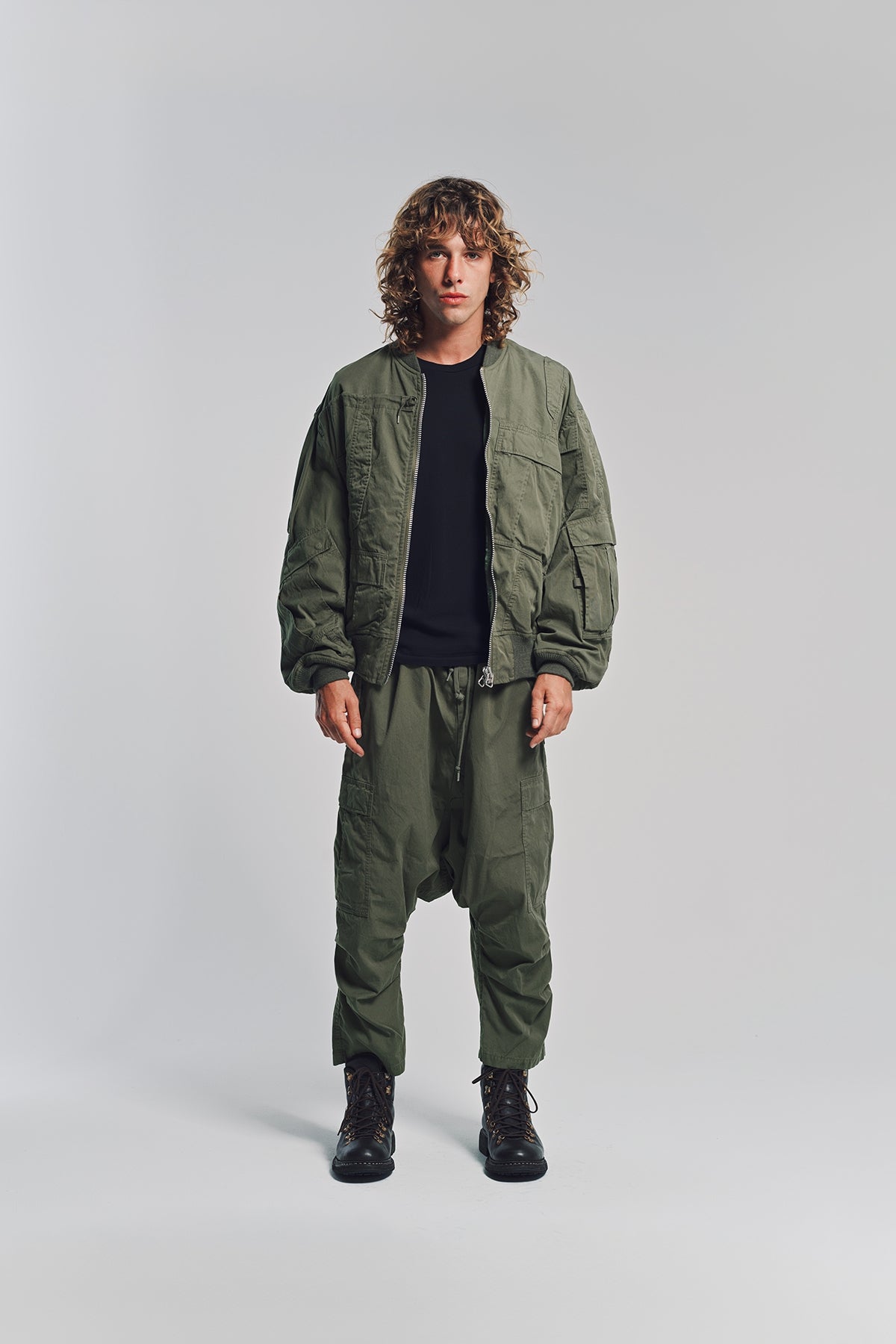 JUNYA WATANABE | NEEDLES DROP CROTCH PANTS