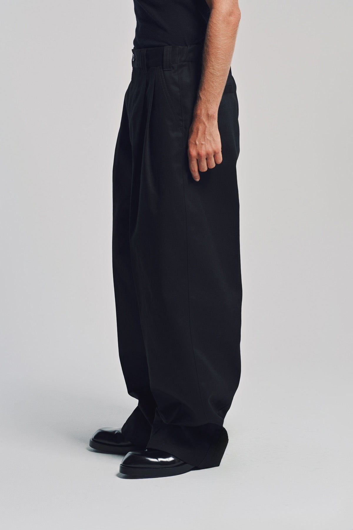 MAISON MARGIELA | SKATER CHINO TROUSERS