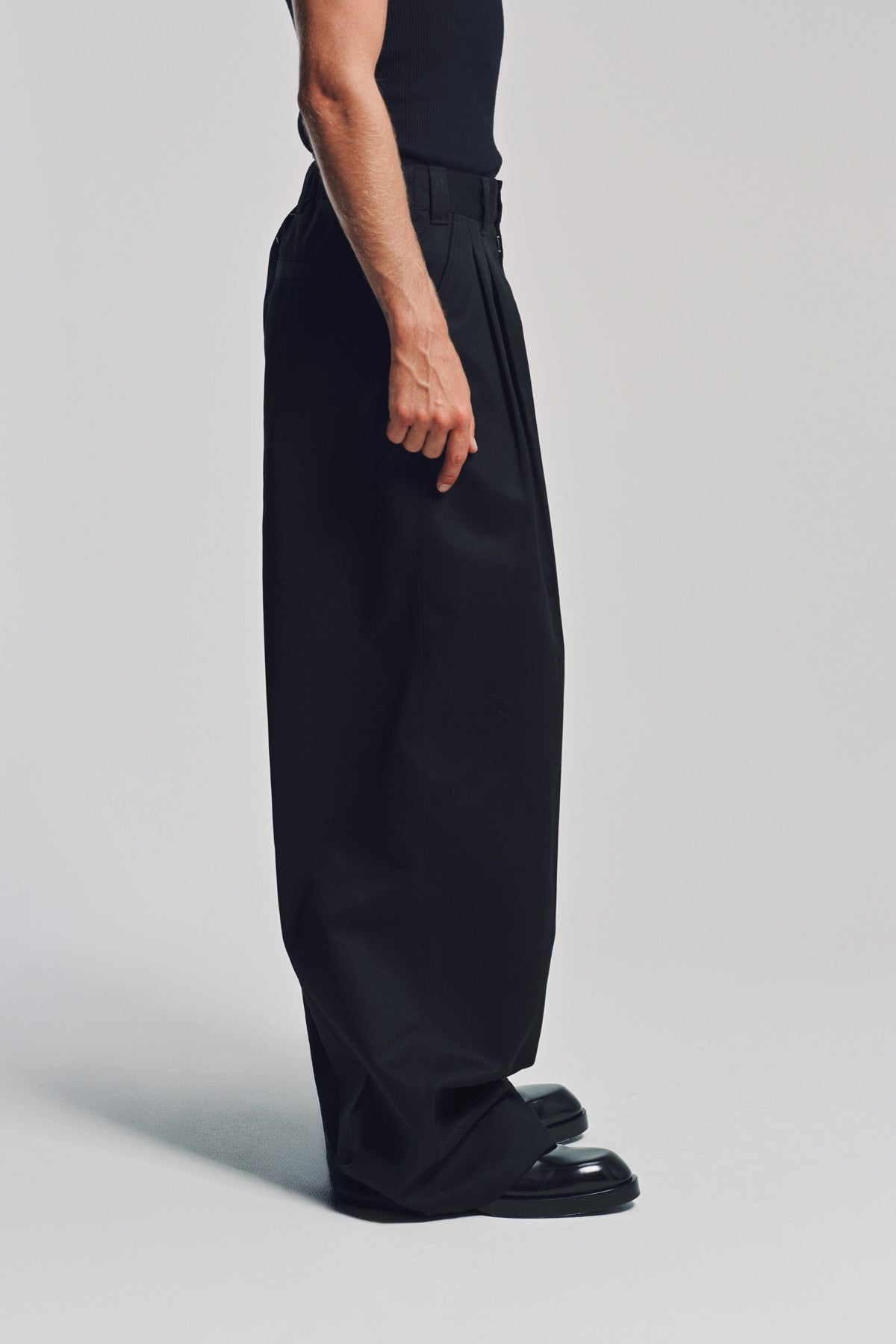 MAISON MARGIELA | SKATER CHINO TROUSERS