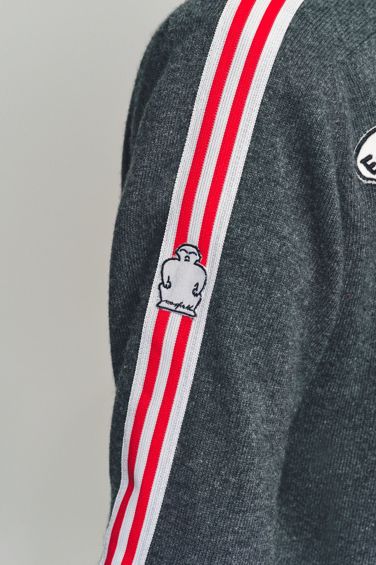 BEVERLY HILLS RECYCLER | I LOVE LA V-NECK SWEATER