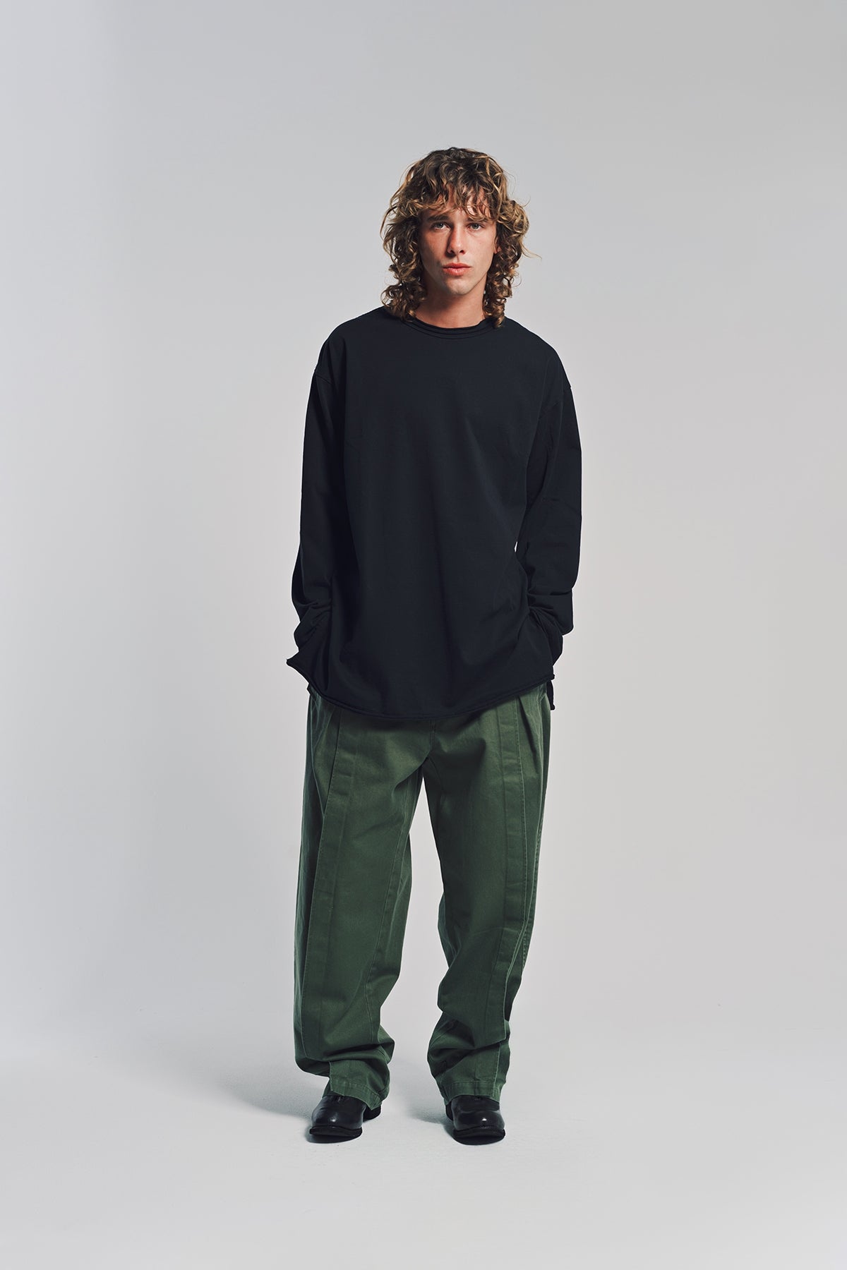 AUBERO | ROLLED TRIM LONG SLEEVE T-SHIRT