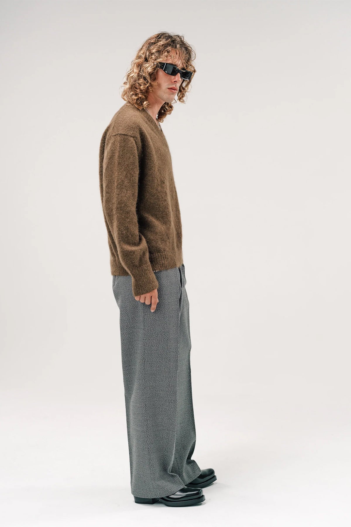 SECOND/LAYER | VEXED V-NECK SWEATER