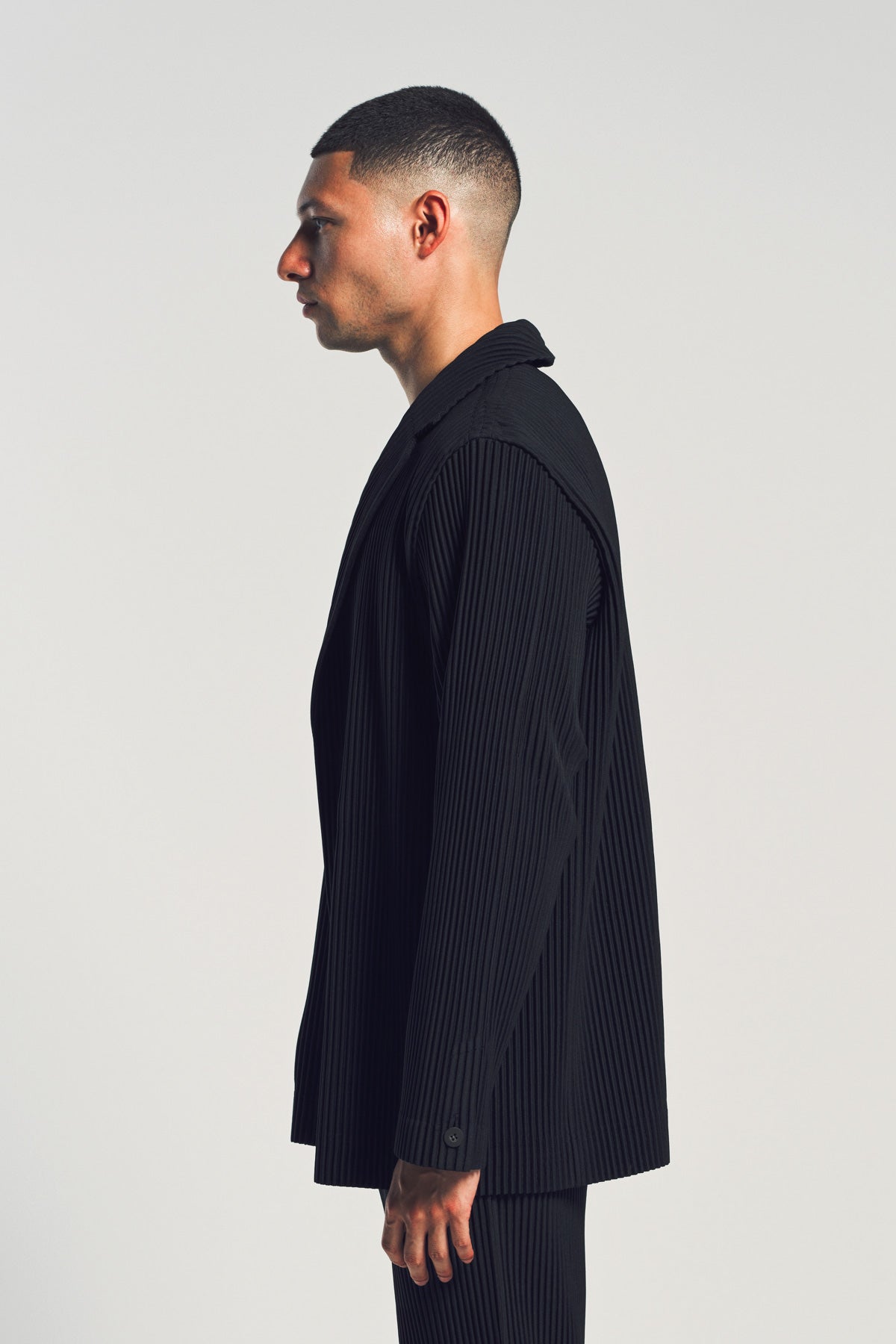 HOMME PLISSÉ ISSEY MIYAKE | BASICS COAT