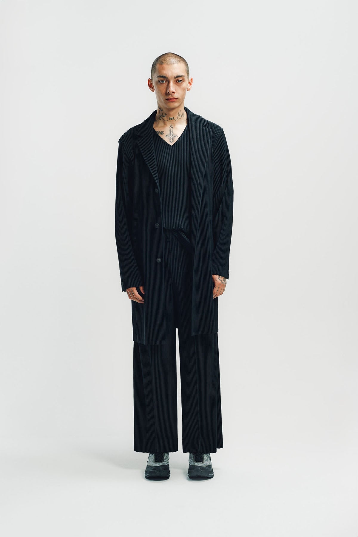 HOMME PLISSÉ ISSEY MIYAKE – Men's Pleated Clothing | Maxfield LA