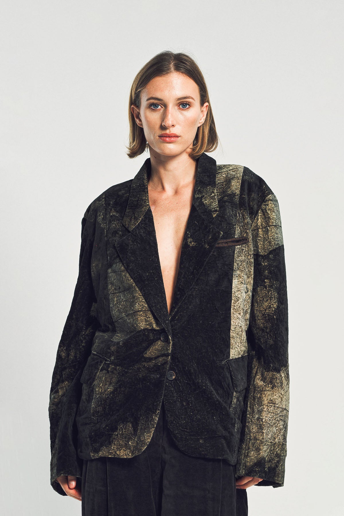 ジャケット・アウター ZIGGY CHEN AW23 VELVETEEN PLEATS BLAZER ZIGGY CHEN | CROP 2-BUTTON BLAZER