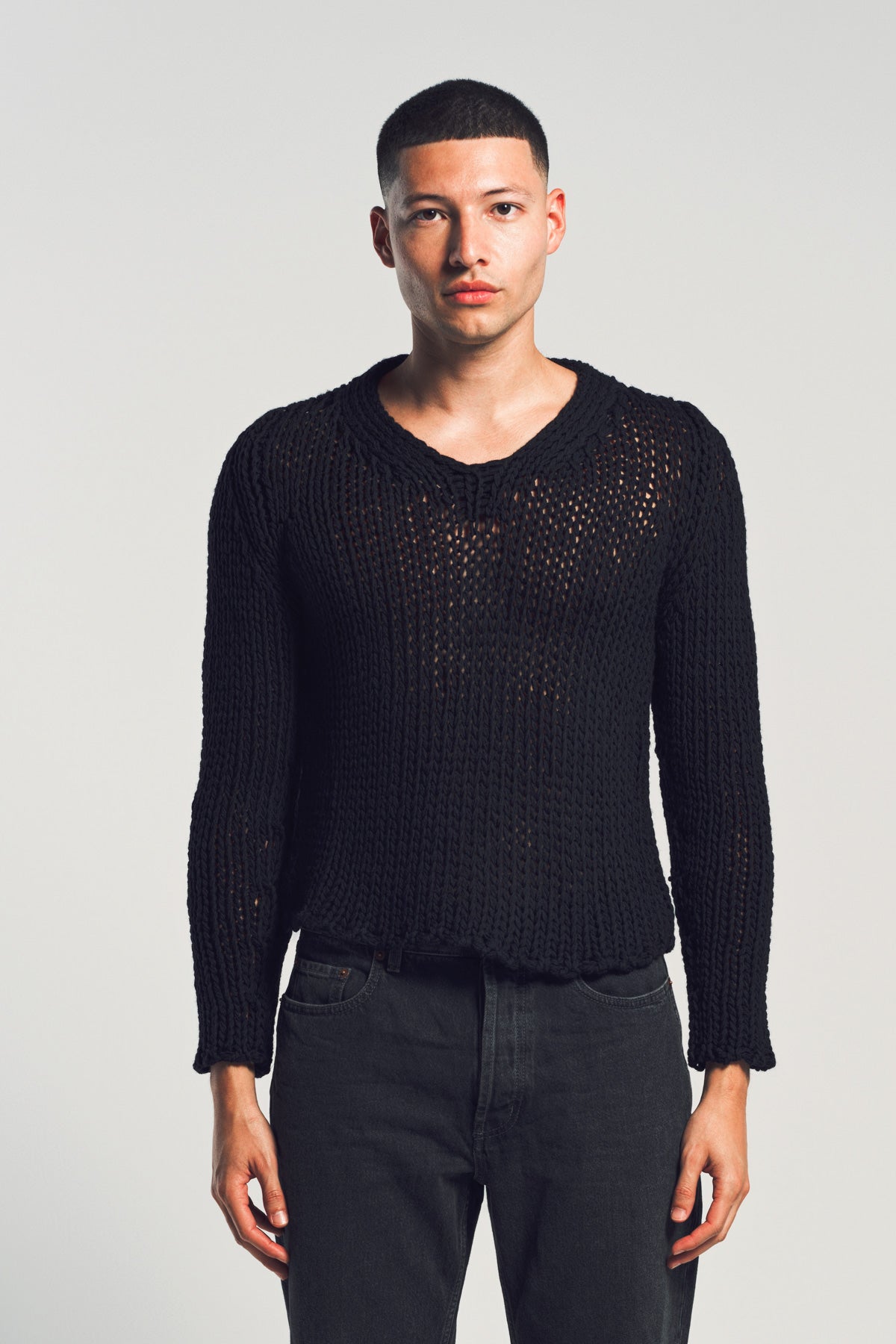 SAPIO | OPEN KNIT V-NECK SWEATER