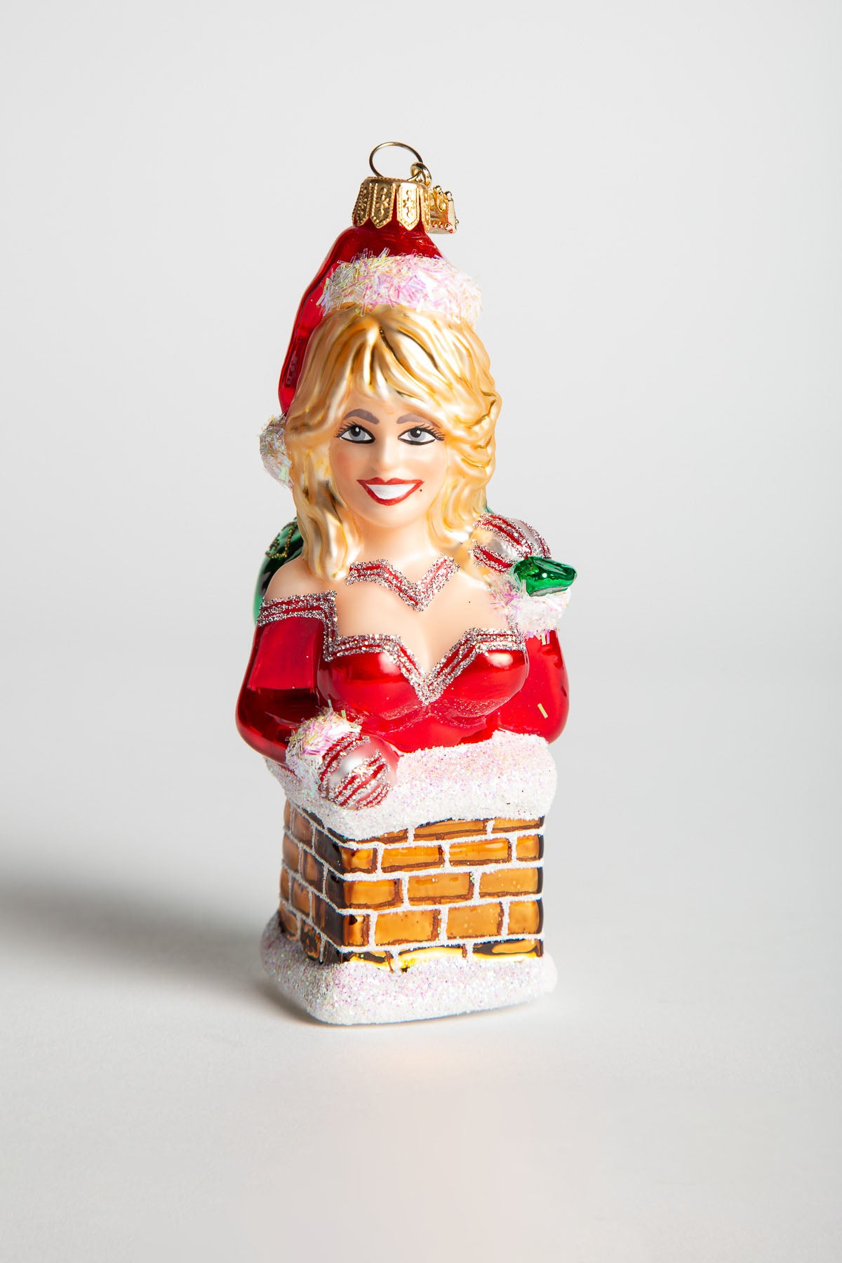 MAXFIELD PRIVATE COLLECTION | DOLLY DELIVERS ORNAMENT
