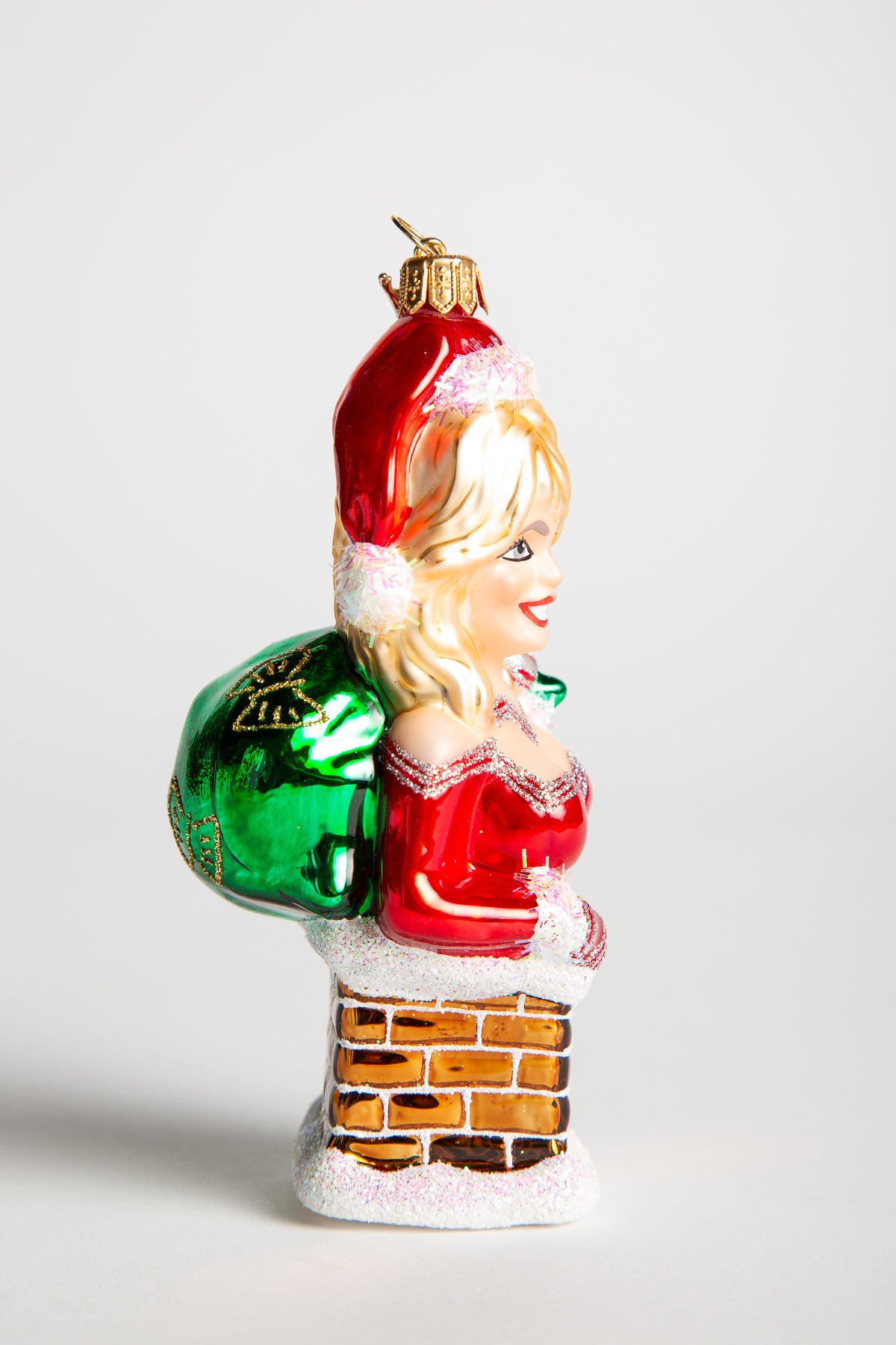 MAXFIELD PRIVATE COLLECTION | DOLLY DELIVERS ORNAMENT