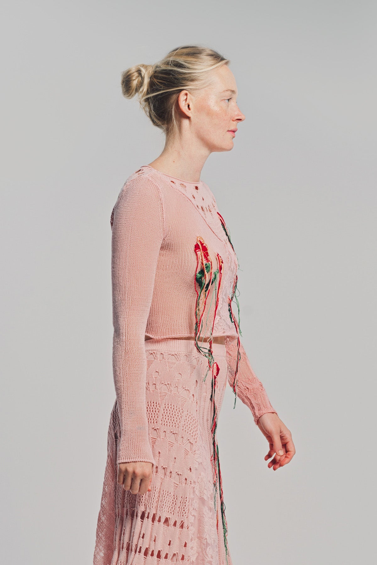 CAROLINE HU | FLORAL EMBROIDERED LONG SLEEVE TOP